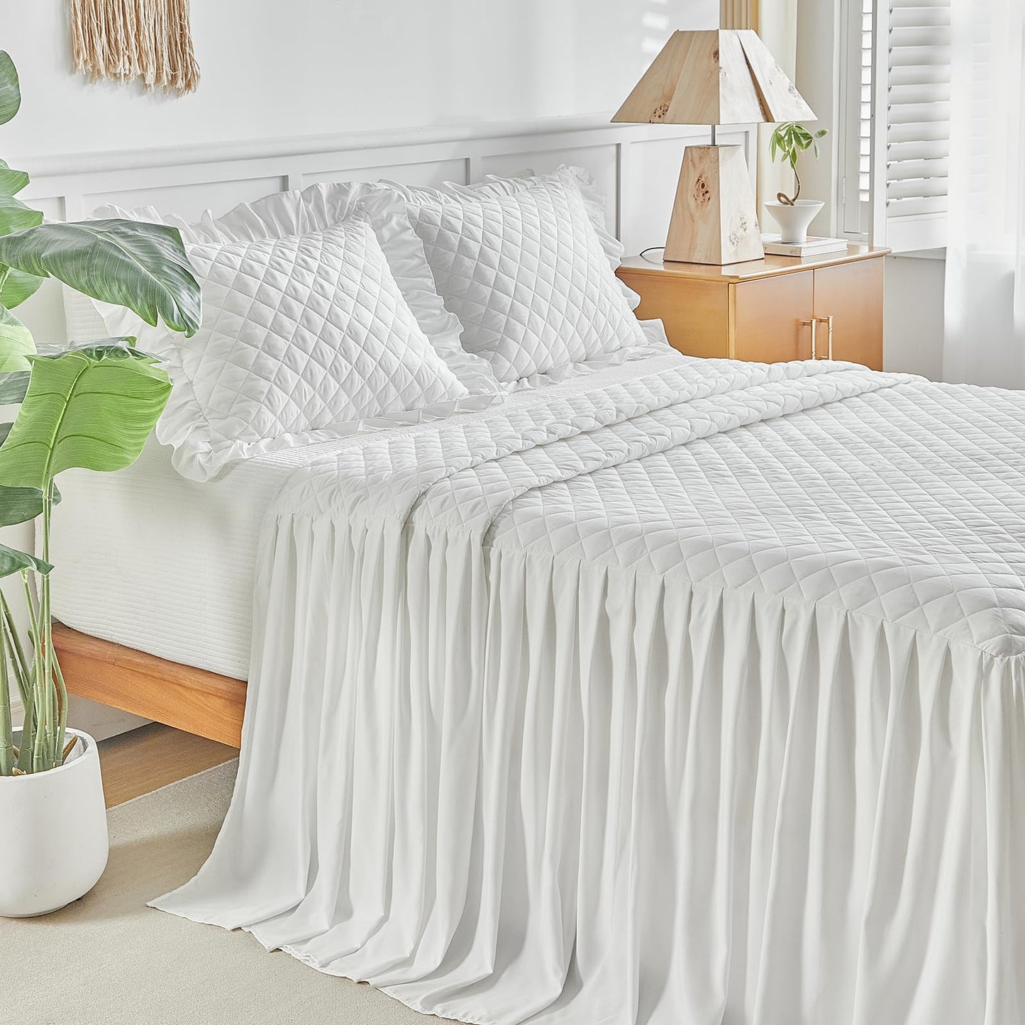 Ruffle Skirt Bedspread Set - 30" Long Drop - Vintage Chic Ruffled Summer Coverlet Bed Spreads Quilt Boho Bedding Farmhouse Style Lightweight Luxurious Rustic 3 Piece Set Queen Size White