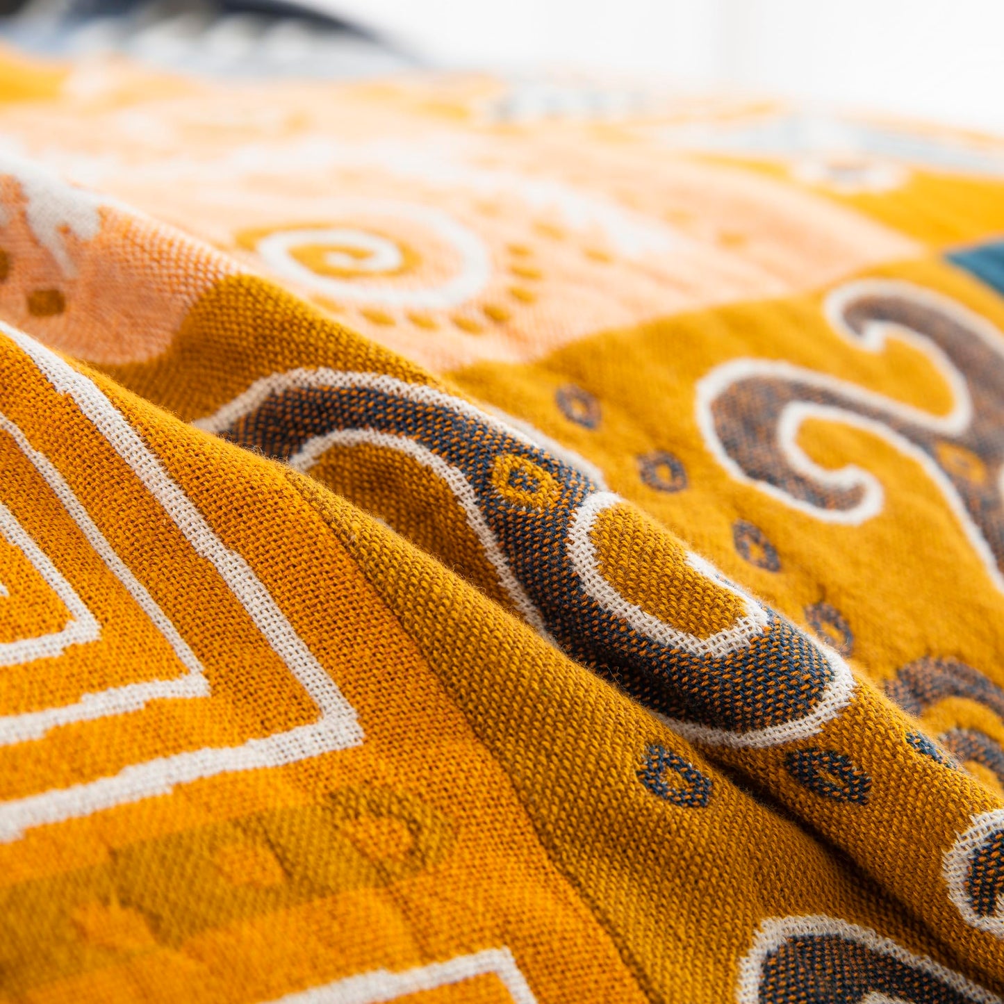 Purefair 100% Muslin Cotton Throw Blanket for Bed Couch Chair, Bohemian Tribal Patchwork Retro Quilt Ultra Soft Reversible Gauze Blanket for All Season, 60"x80"