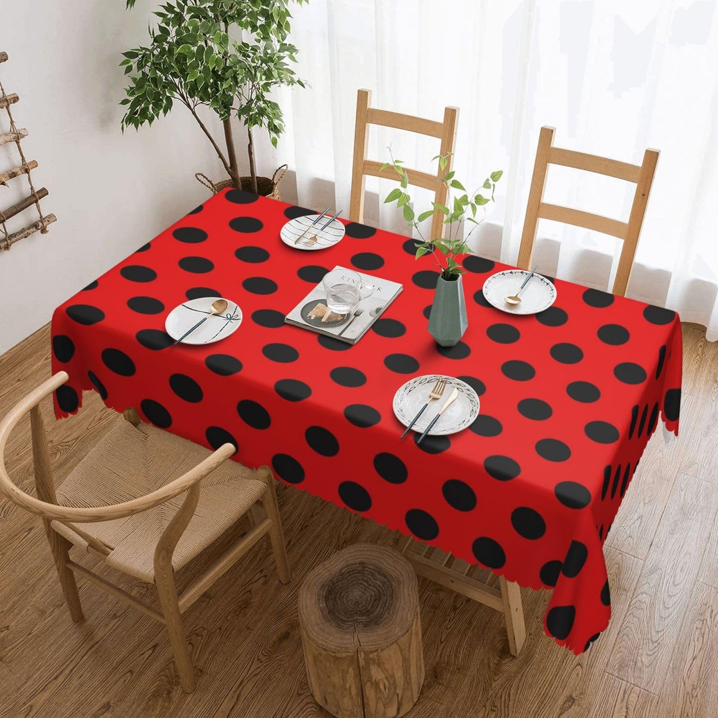 GOUROISE Ladybug Red Rectangular Tablecloth, Red Black Spots 54x72 Inch Wavy Lace Border Polyester Table Cloth for Dining, Kitchen, Parties