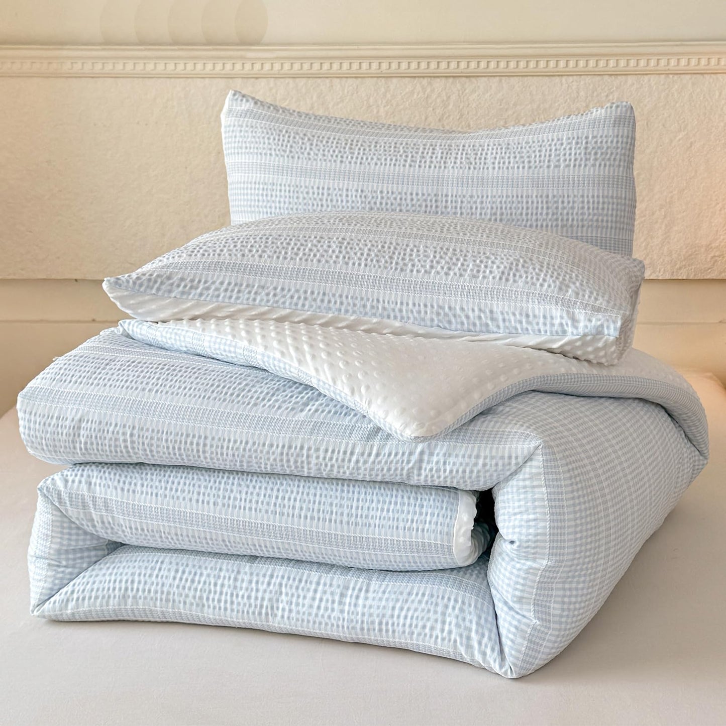 tohrisa Boho Comforter Set Twin Size - 2 Pieces Lightweight Jacquard Seersucker Bedding Sets (1 Soft Fluffy Grid Comforter & 1 Pillowcase) - All Seasons Cozy Modern Bed Set(68"x90" Sky Blue)