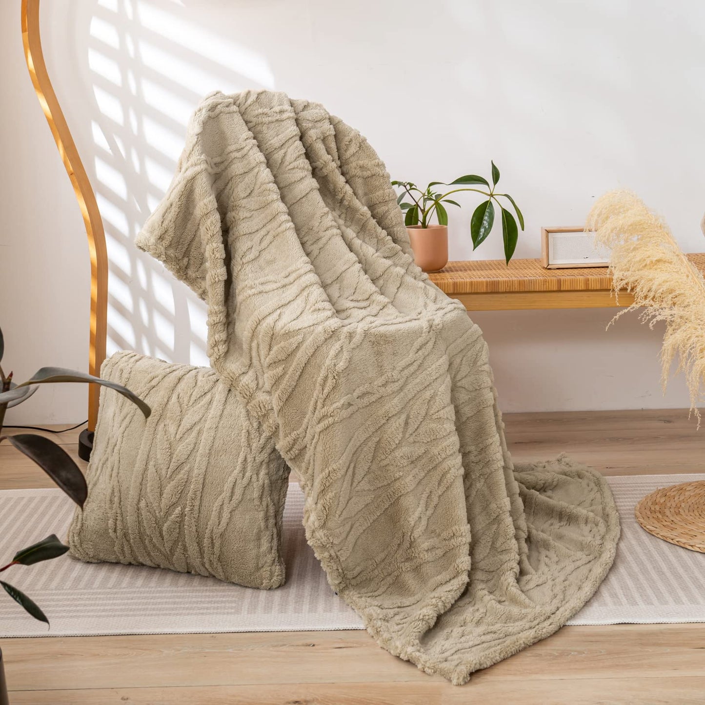 YUSOKI Sherpa Large Throw Blanket Single Layer,Light Weight(1.7lb),320GMS-3D Stylish Design for Gift Home Decor (Tan,50"x65")