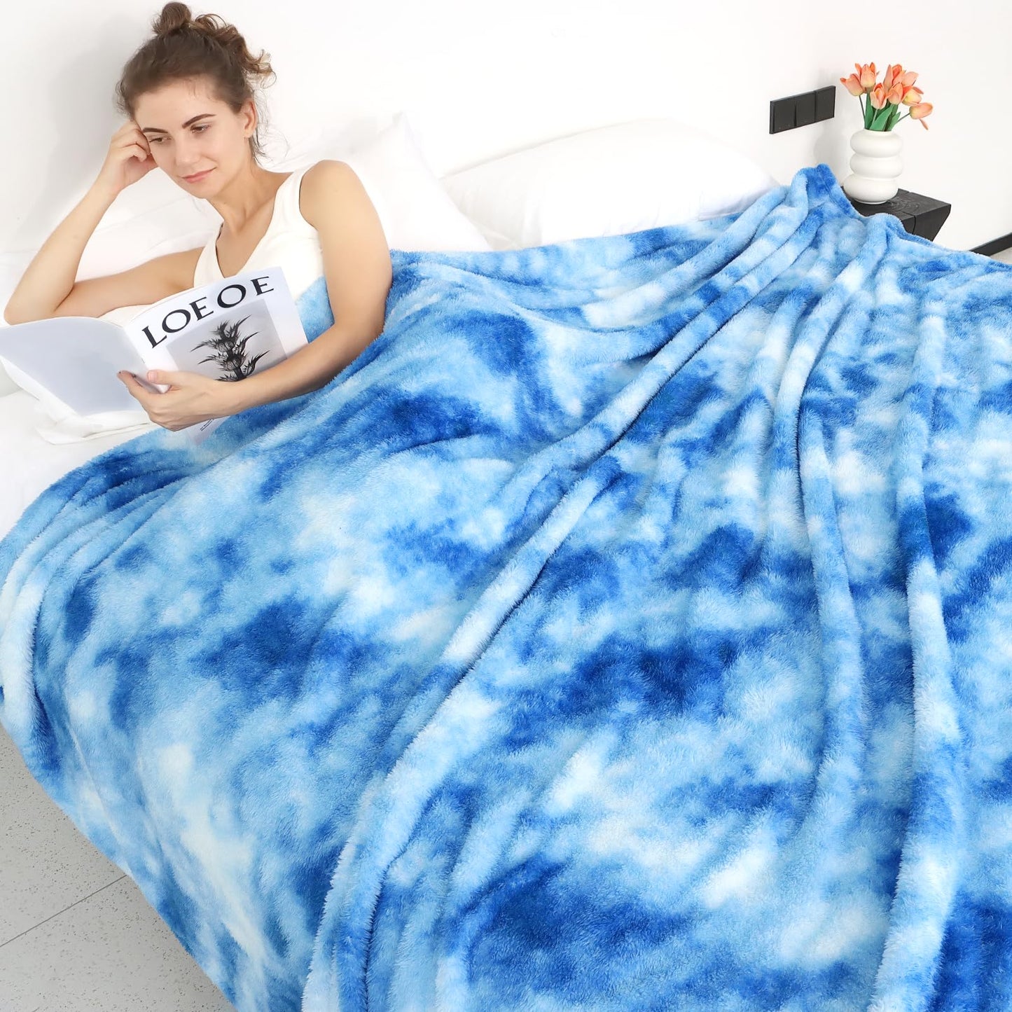 Fleece Throw Blanket, Soft Plush Flannel Fleece Blanket for Couch Sofa Bed, Cozy Warm Soft Throw Blanket for Bedroom Living Room, Luxury Decorative Blanket, Birthday Gifts for Women