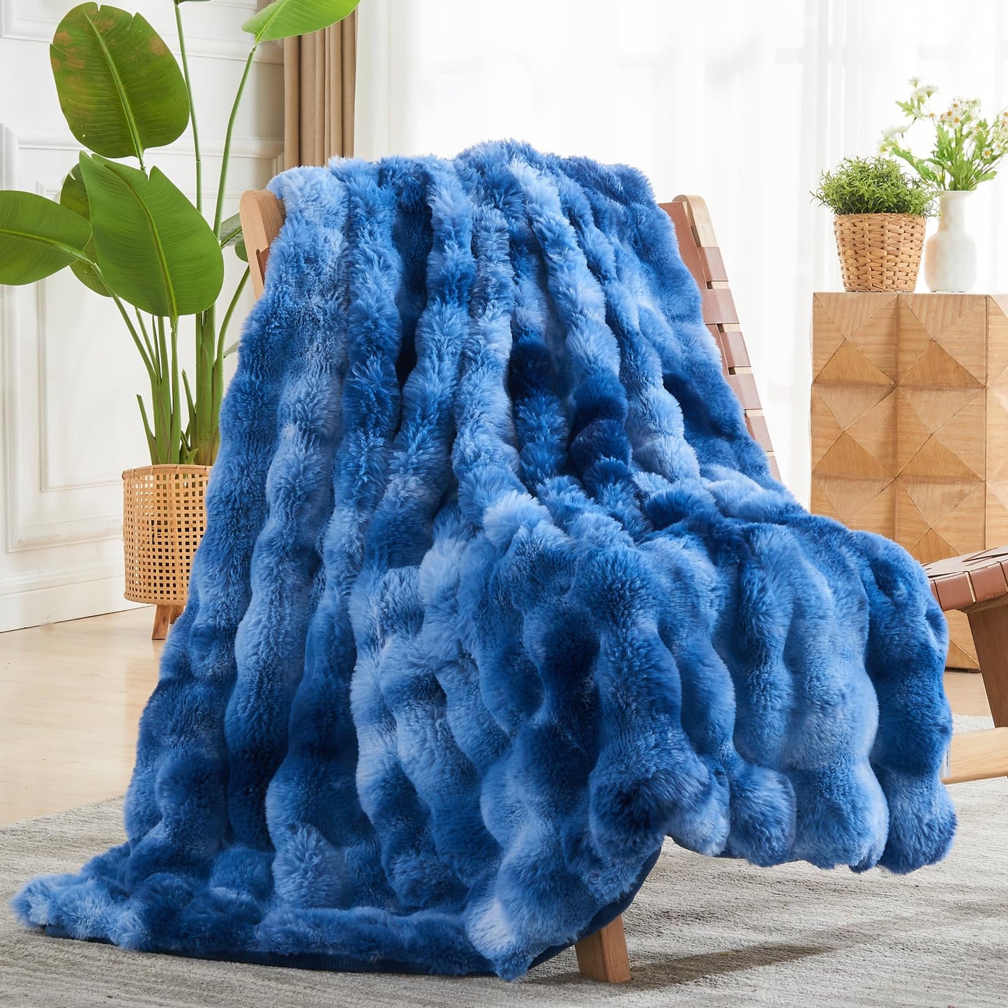 NEWCOSPLAY Faux Fur Throw Blanket Indigo Luxury Fluffy Thick Warm Bubble Blanket for Couch Sofa Bed 700GSM (Indigo, Throw(50"x60"))
