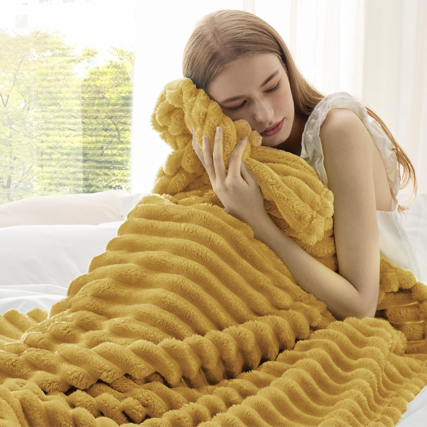 Bedsure Honey Fleece Blanket for Couch&White Throw Blanket for Couch,50x60 Inches