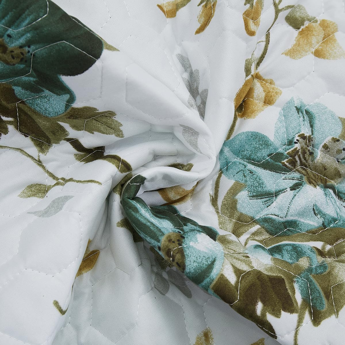 SANOCAY Boho Floral Quilt Set King Size, 3 Piece Lightweight Summer Bedding Set with 2 Pillow Shams, Soft Reversible Microfiber Bedspread, Farmhouse Coverlet for All Season (Sage Green, King)