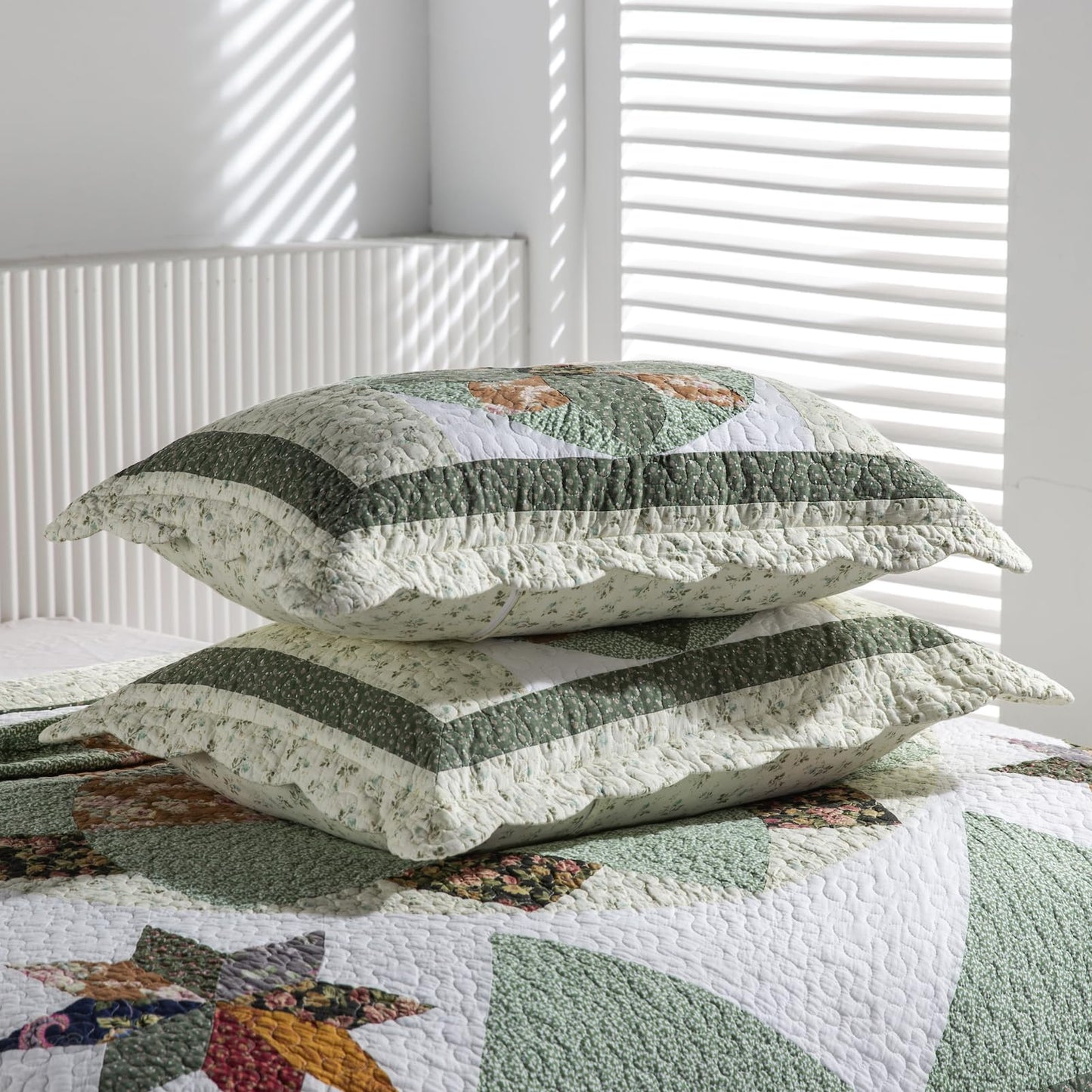 YAYIDAY Quilts Queen Size Patchwork Bedspread Set - 100% Cotton Reversible Breathable Green Earth Geometric Quilted Quilt with Pillow Shams for All Seasons