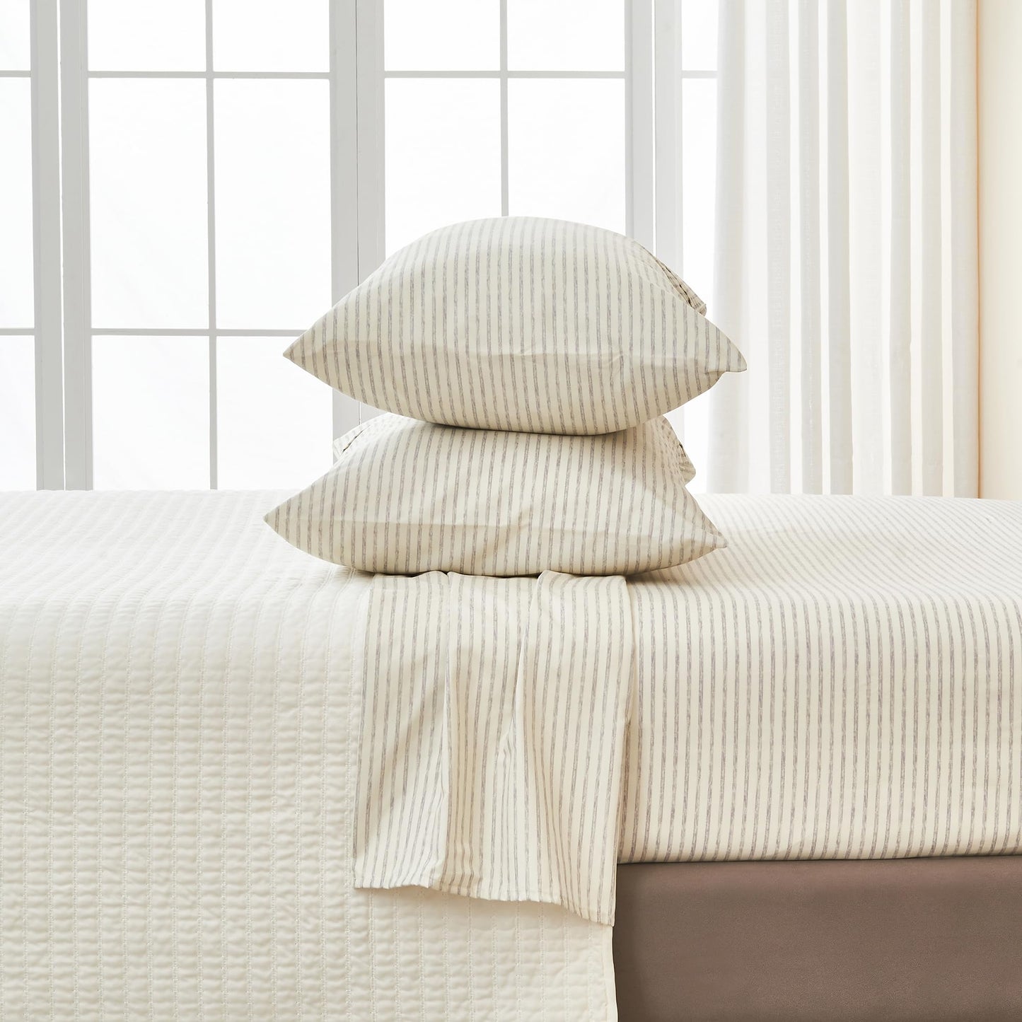 Great Bay Home Twin Size Stripe Microfiber Sheet Set - 3-Piece Ultra-Soft Bedding Sheets & Pillowcases - Wrinkle Free, Comfortable, All-Season Bed Sheets (Light Grey)