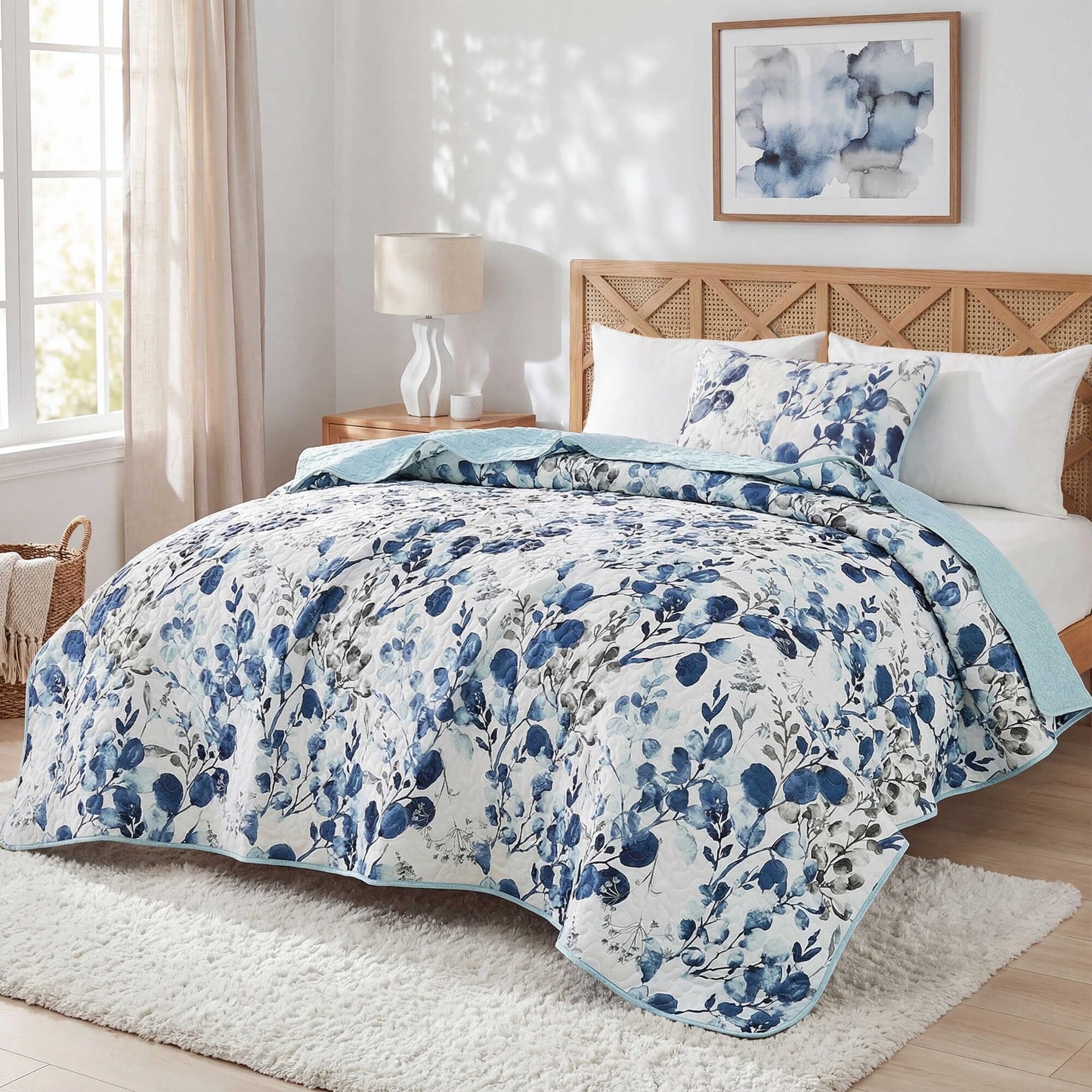 Regency Heights Quilt Set Quilted Bedspread Reversible Lightweight Floral Printed Oversized Quilted Bedding Set with Shams 2pc, Twin Size, Navy Blue