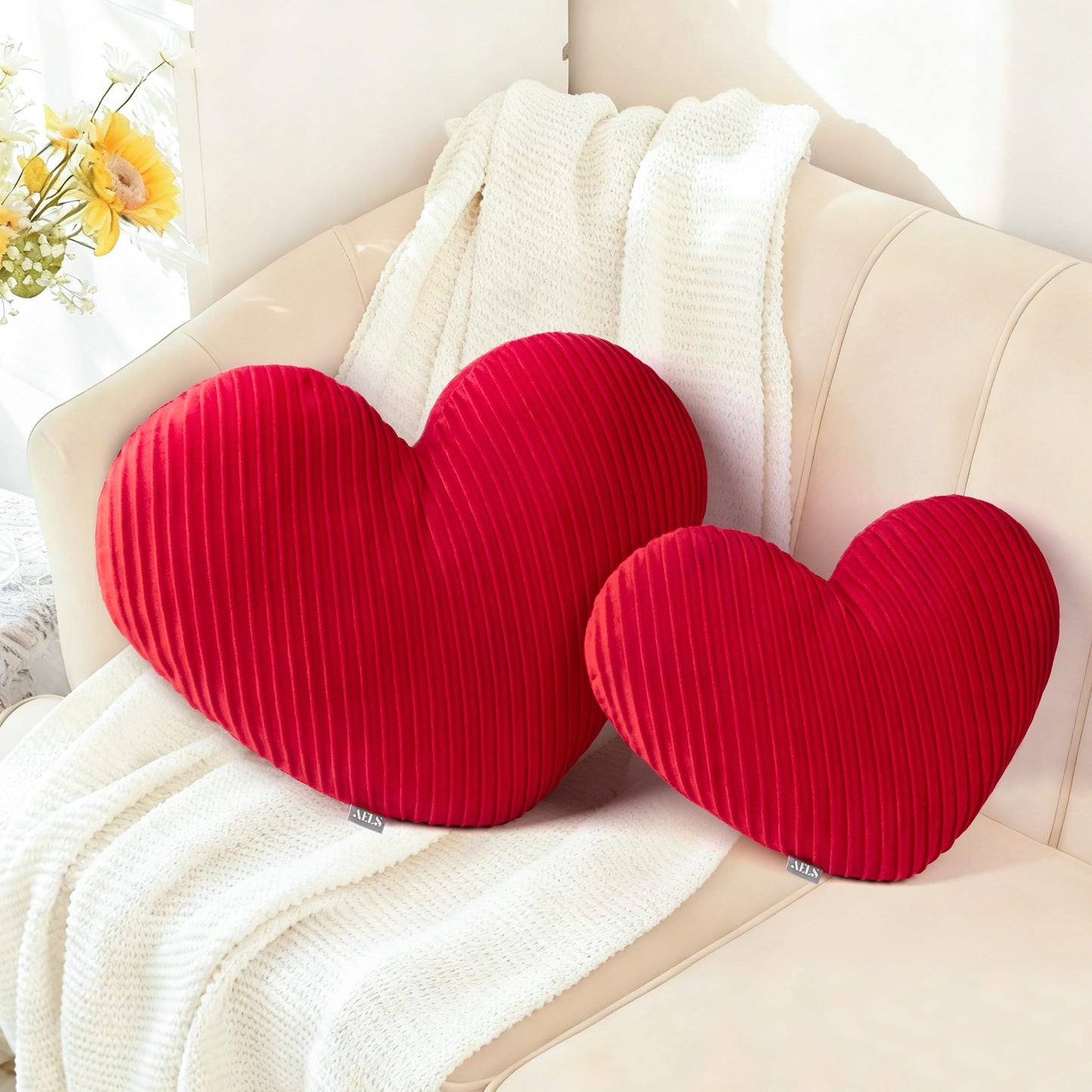 AELS Heart Shaped Pillow, Set of 2, Pleated Velvet Love Pillows, 20 & 16 Inches Decorative Throw Pillows, Valentines Day, Wedding, Living Room, Bedroom, Nursery Decor, Red