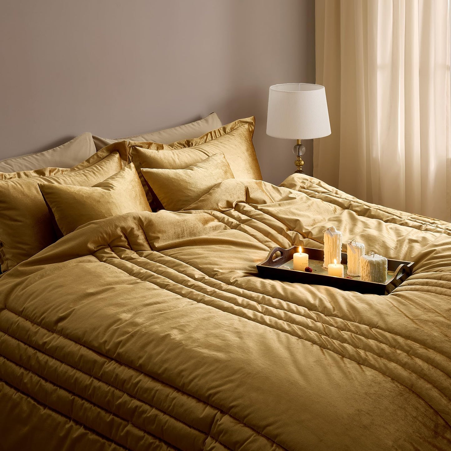 MUSSEL Velvet King Size Comforter Set 3 Pieces,Luxury Gold All Season Cozy Velvet Bedding Comforter Sets,Modern Striped Lightweight Fluffy Bedroom Sets