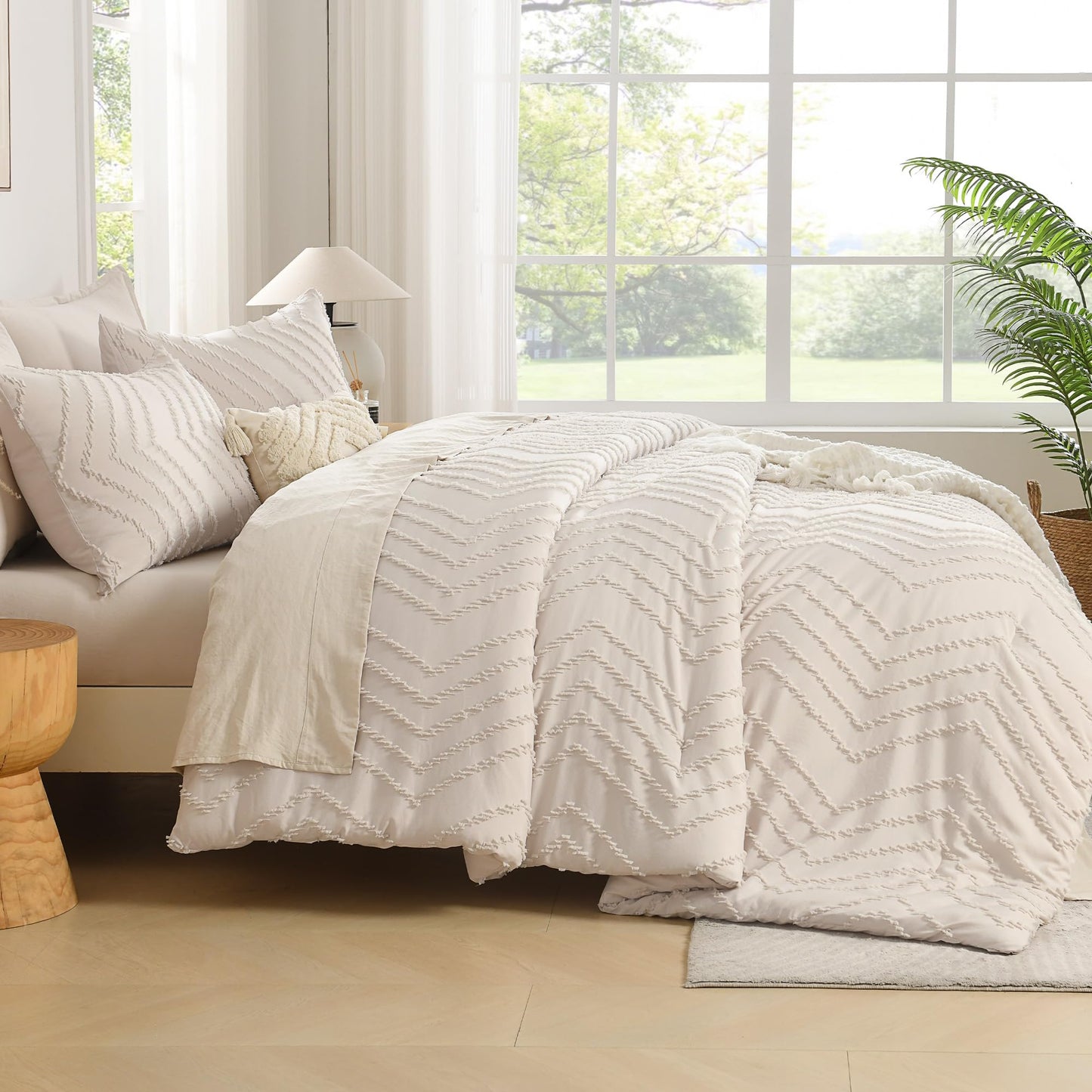 Andency Twin/Twin XL Comforter Set Beige, Twin Bed Comforter for College Dorm Girls Boys Kids Boho Cream Soft Warm Cute Neutral Comforter, 2 Pieces Aesthetic Chevron Bohemian Bedding Set