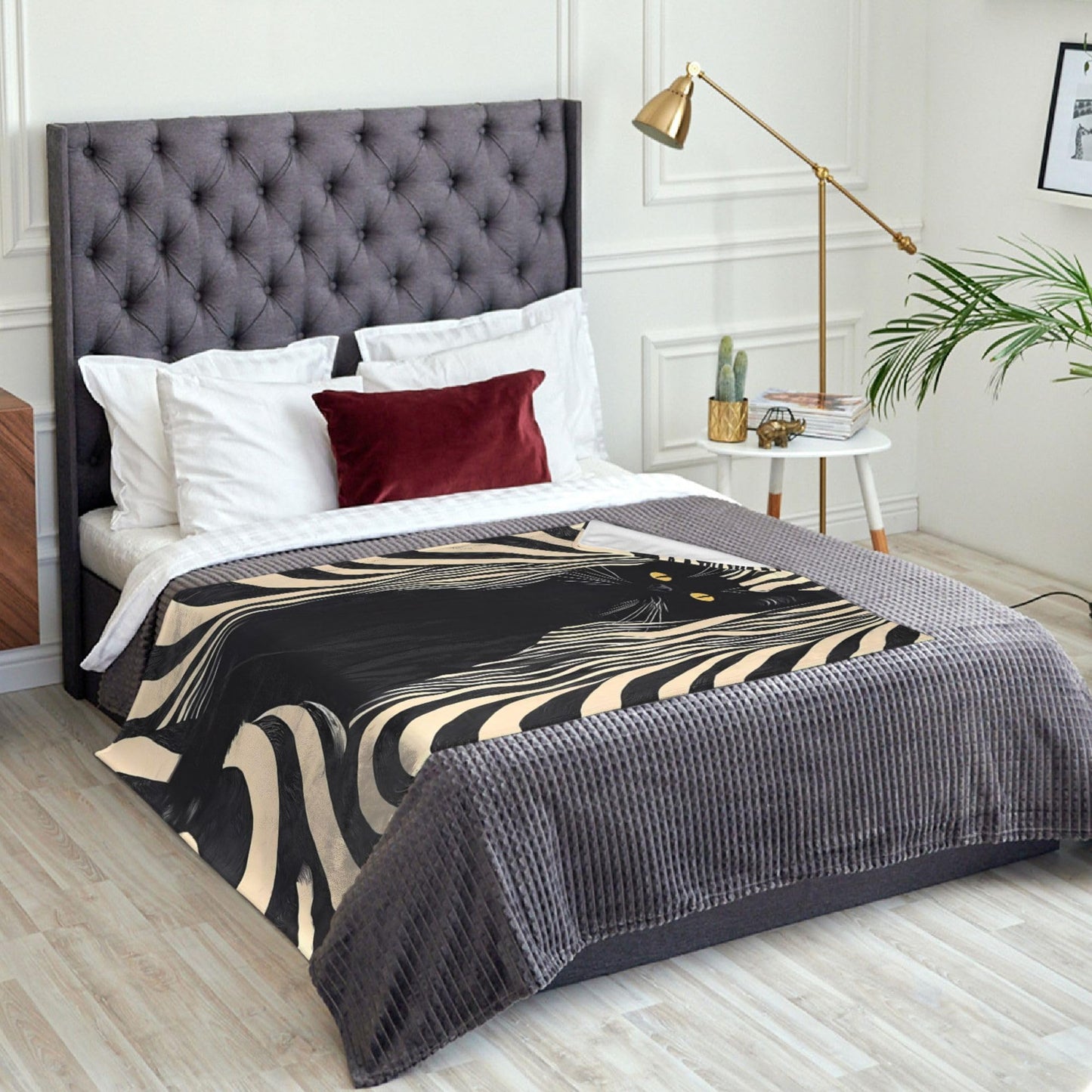 Black Cat Striped Flannel Throw Blanket Soft Cozy Retro Blanket for Living Room Couch Sofa Bed 50 x 60 Inches