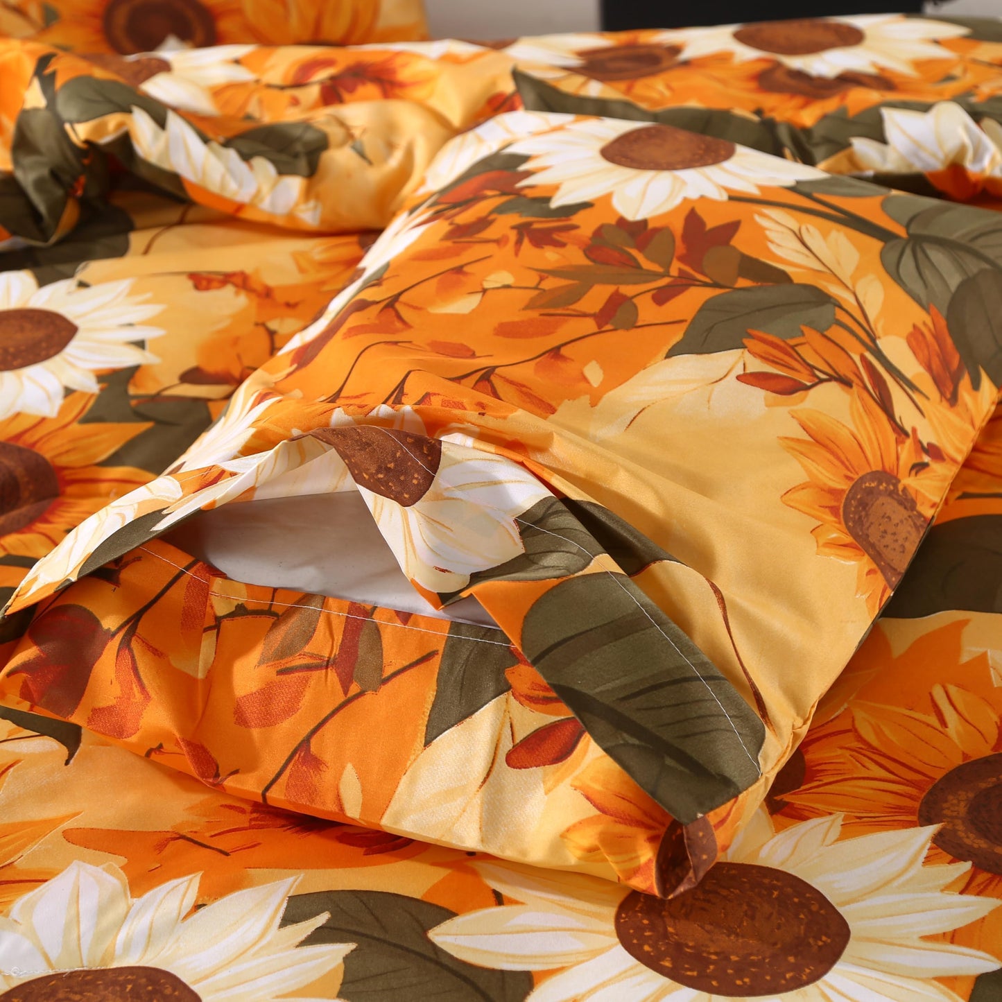 MAG 4Pcs Floral Queen Size Bed Sheets,Floral Microfiber Bedding Sheet Sets,Boho Yellow Sunflowers Pattern,included 1 Fitted Sheet 14''Deep Pocket + 1 Flat Sheet + 2 Pillowcases,Breathable and Wrinkle.