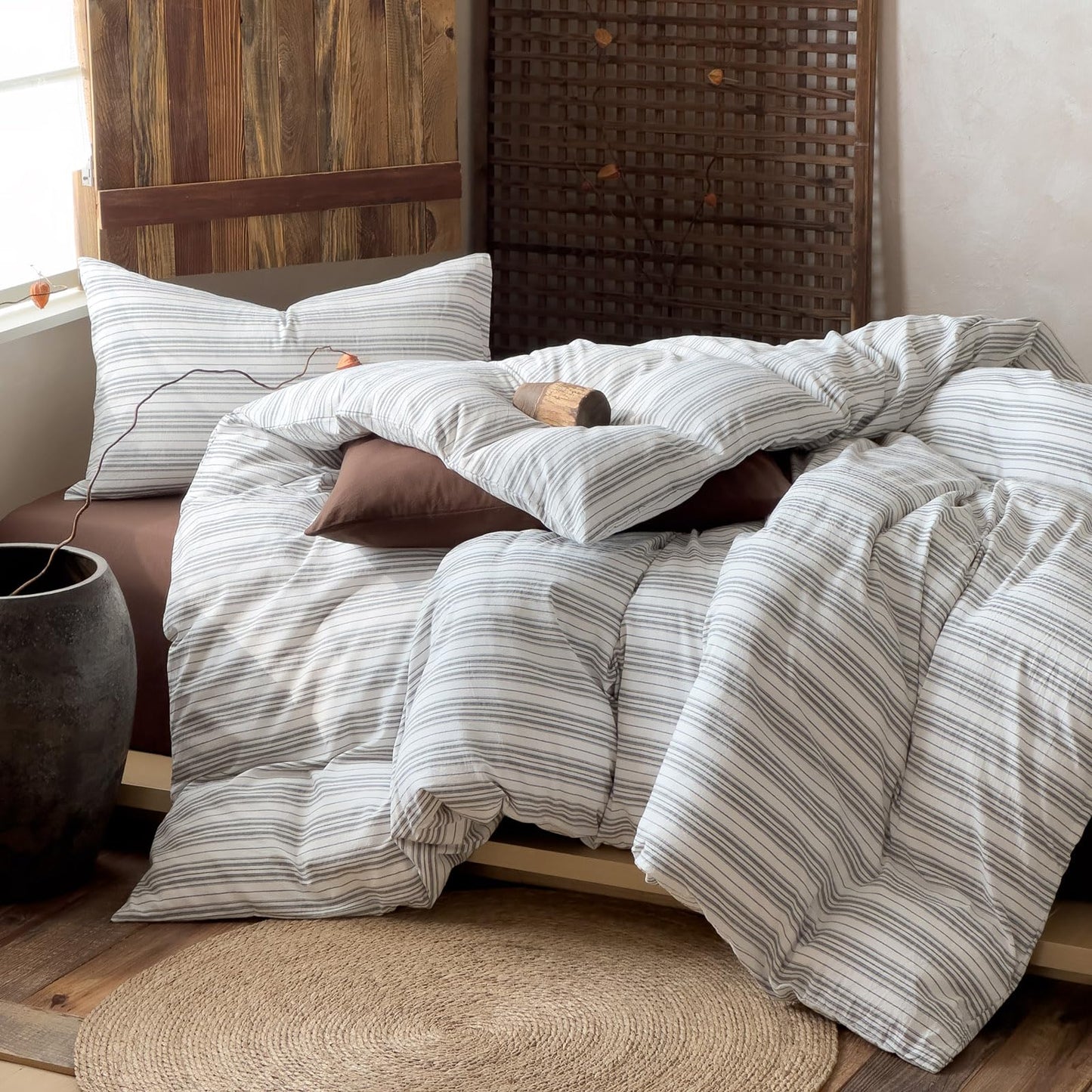 VM VOUGEMARKET Striped Duvet Cover Set, 100% Washed Cotton Textured Minimalist Bedding Set, Ticking Pinstripe Farmhouse, 3 Pieces, White Black Stripes, Queen Size