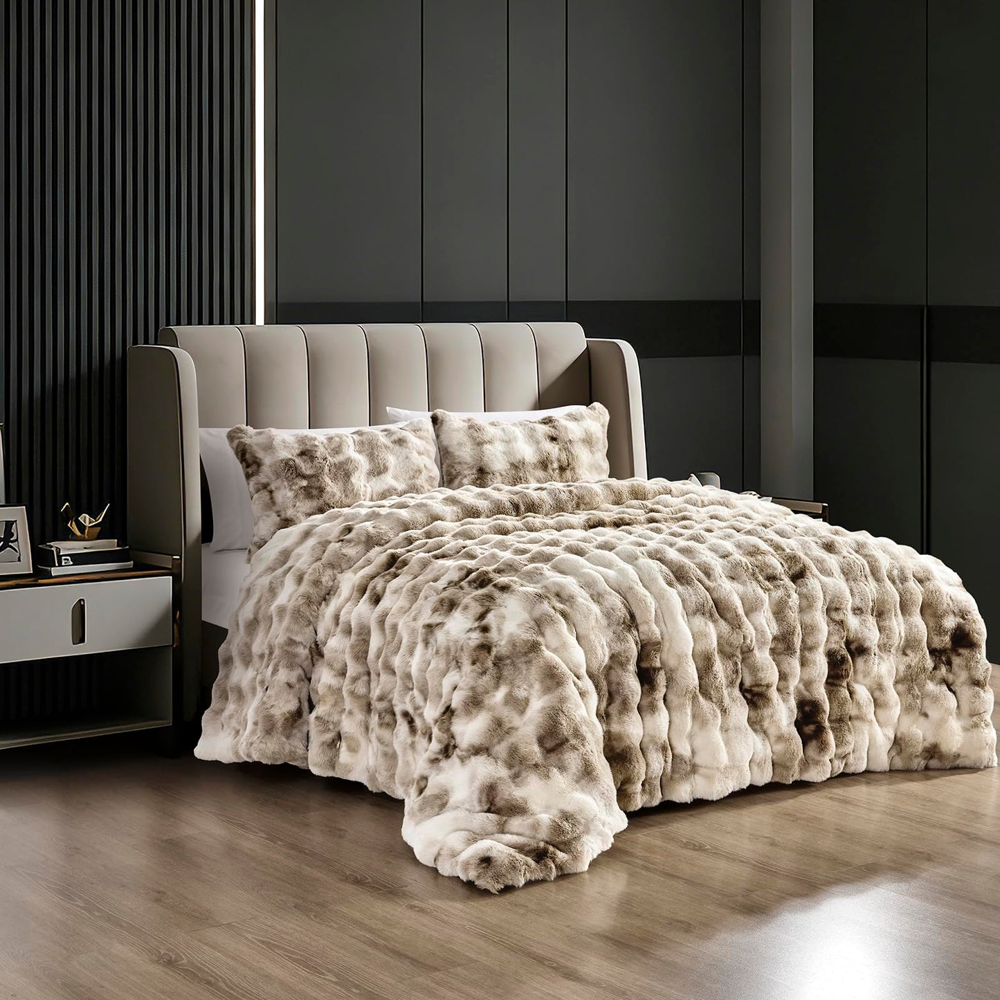 Fredsure Faux Rabbit Fur Comforter Set, 3 Pieces Tie Dye Khaki Queen, Faux Rabbit Fur Face and Microfiber Reverse