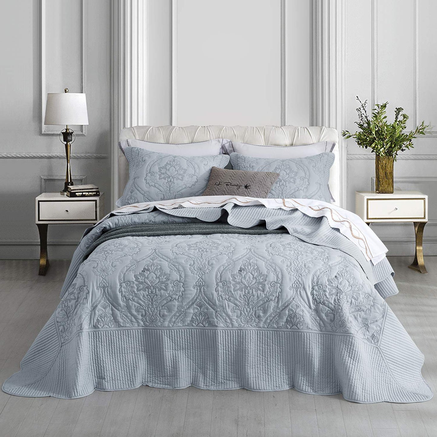 CHIXIN Oversized Bedspread Coverlet Set King Size - Lightweight Bedding Cover - Beautiful Stitching - 5 Piece Reversible Bedspread - Gorgeous Damask Paisley Pattern (King, Light Grey)