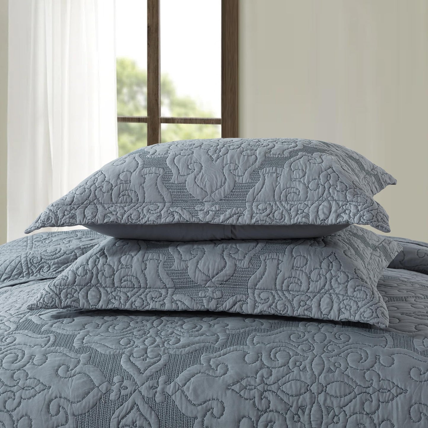 NEWLAKE Reversible Quilt Bedspread Embroidered Microfiber Coverlet Set,Jacquard Embossed Floral,Grey, Queen Size