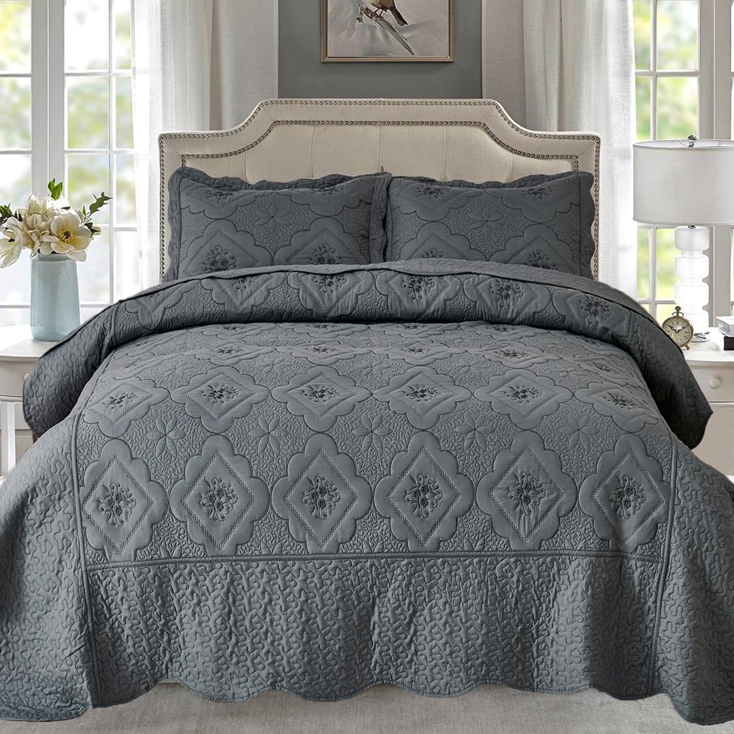 Cmfshape Floral Embroidery Quilt Set,3 Pieces Queen Quilt Bedding Set,Classic Diamond Pattern Quilts,Ultra Soft Lightweight Reversible Bedspread Coverlets for All Season(Grey,90"x90")