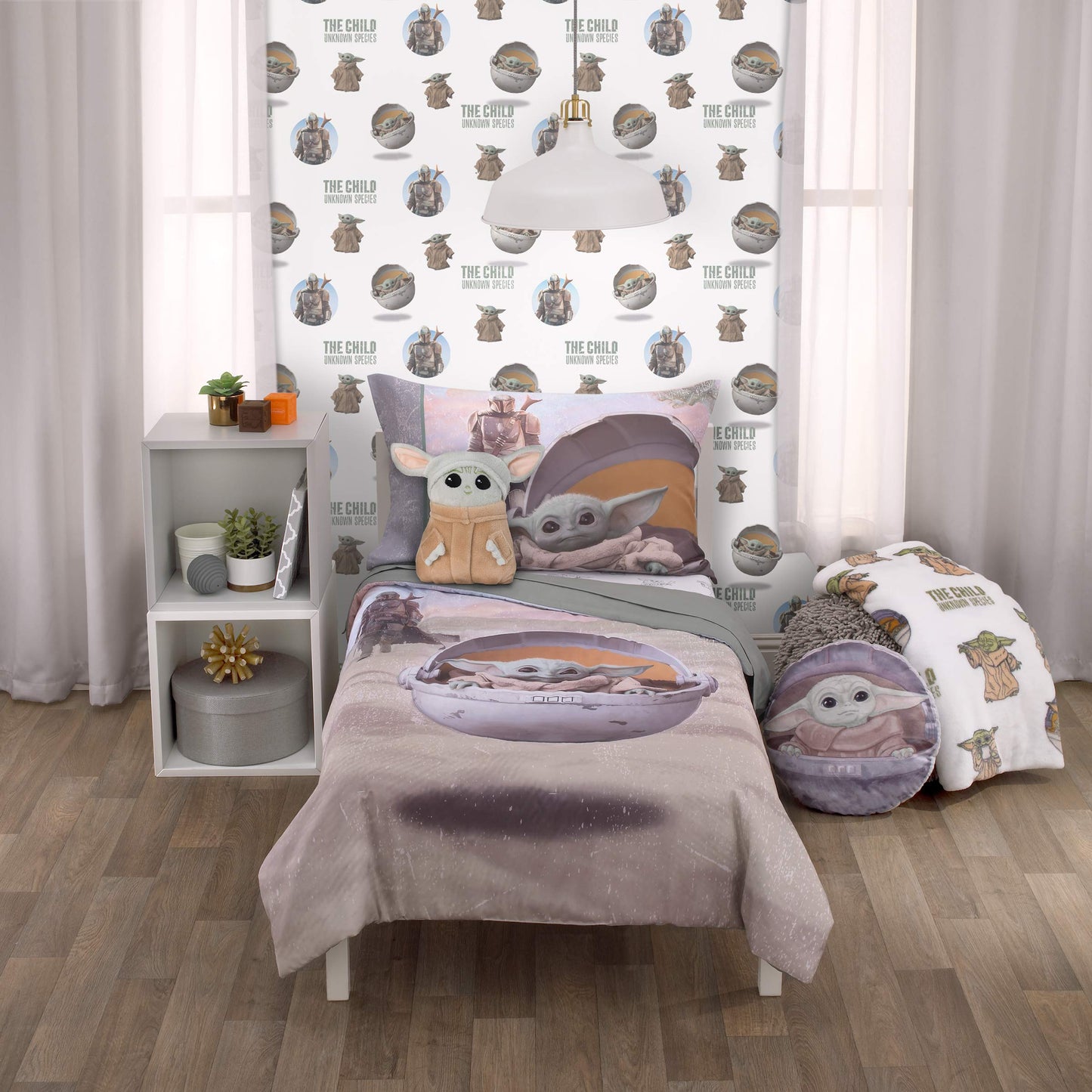 Disney Star Wars The Mandalorian The Child Green, Tan, White 4 Piece Toddler Bed Set - Comforter, Fitted Bottom Sheet, Flat Top Sheet, Riversible Pillowcase
