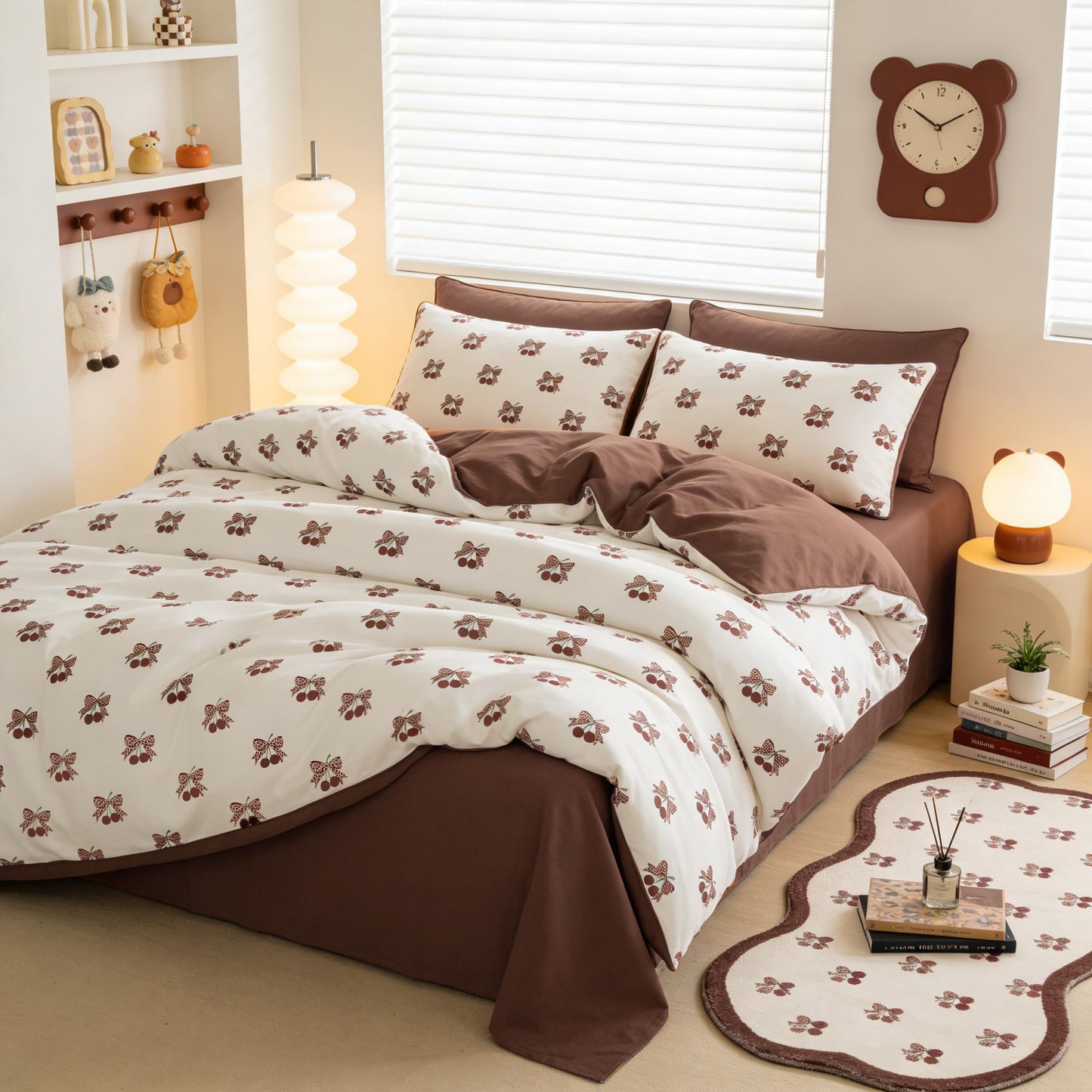 Sedefen Brown Leopard Duvet Cover Set Queen Size, 3 Pcs Cherry Bow Print Bedding Set with 2 Pillowcases, Cheetah Pattern Soft Breathable Microfiber Duvet Cover Set for All Season Decor