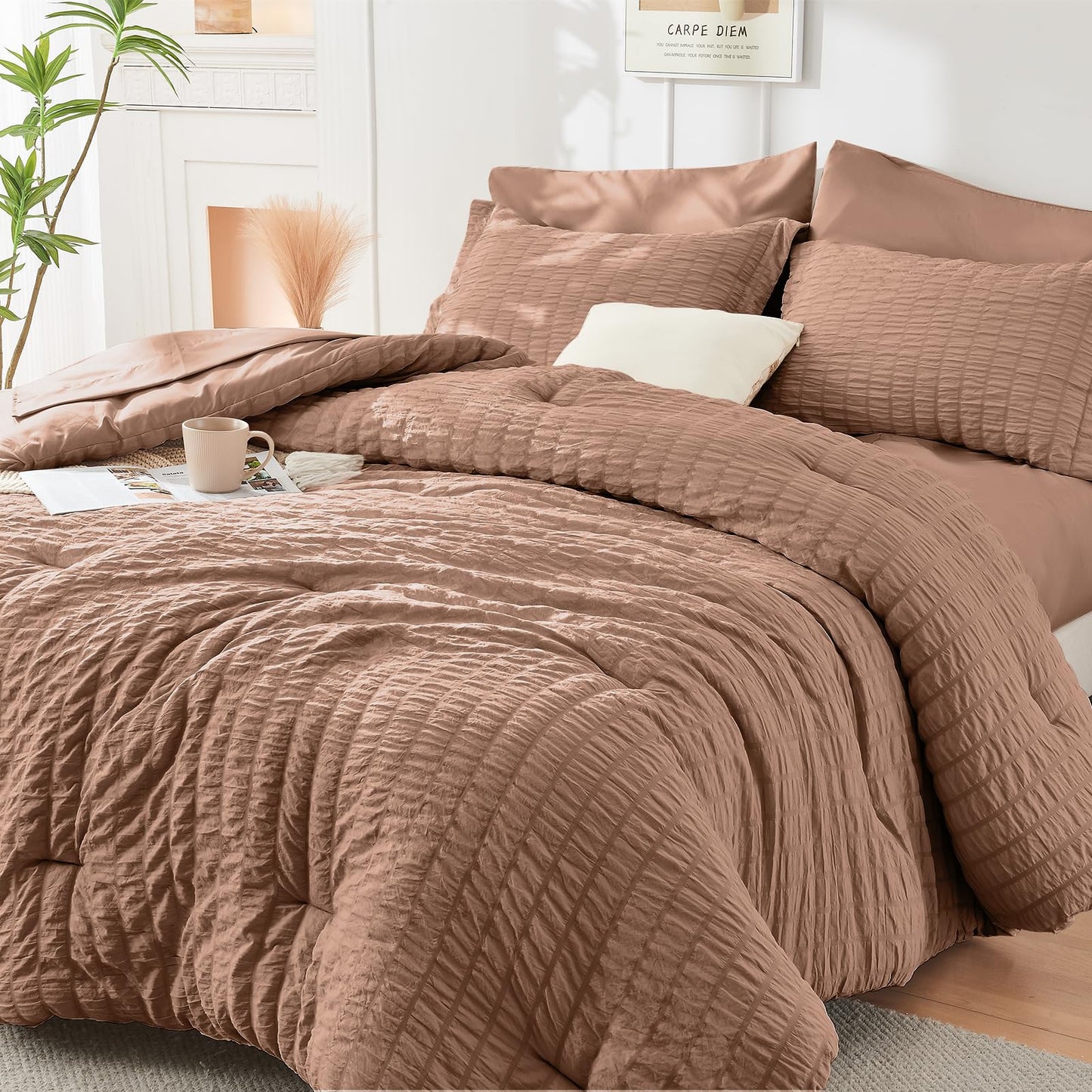 HYMOKEGE Mocha Mousse Twin Comforter Set Seersucker 5 Pieces, All Season Luxury Bed in a Bag for Bedroom, Bedding Set with Comforter, Sheets, Pillowcase & Sham