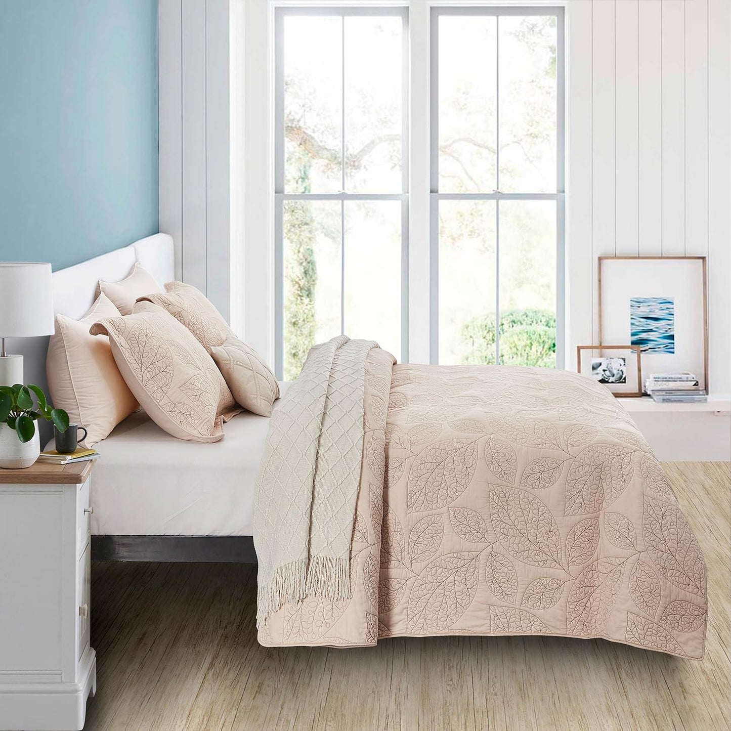 CHIXIN Botanical Cotton Quilt King Size - Real Stitching Leaf Pattern - Quilted Bedspread Coverlet Set, Ultra Soft, Lightweight, Reversible, 3 Piece, Oatmeal