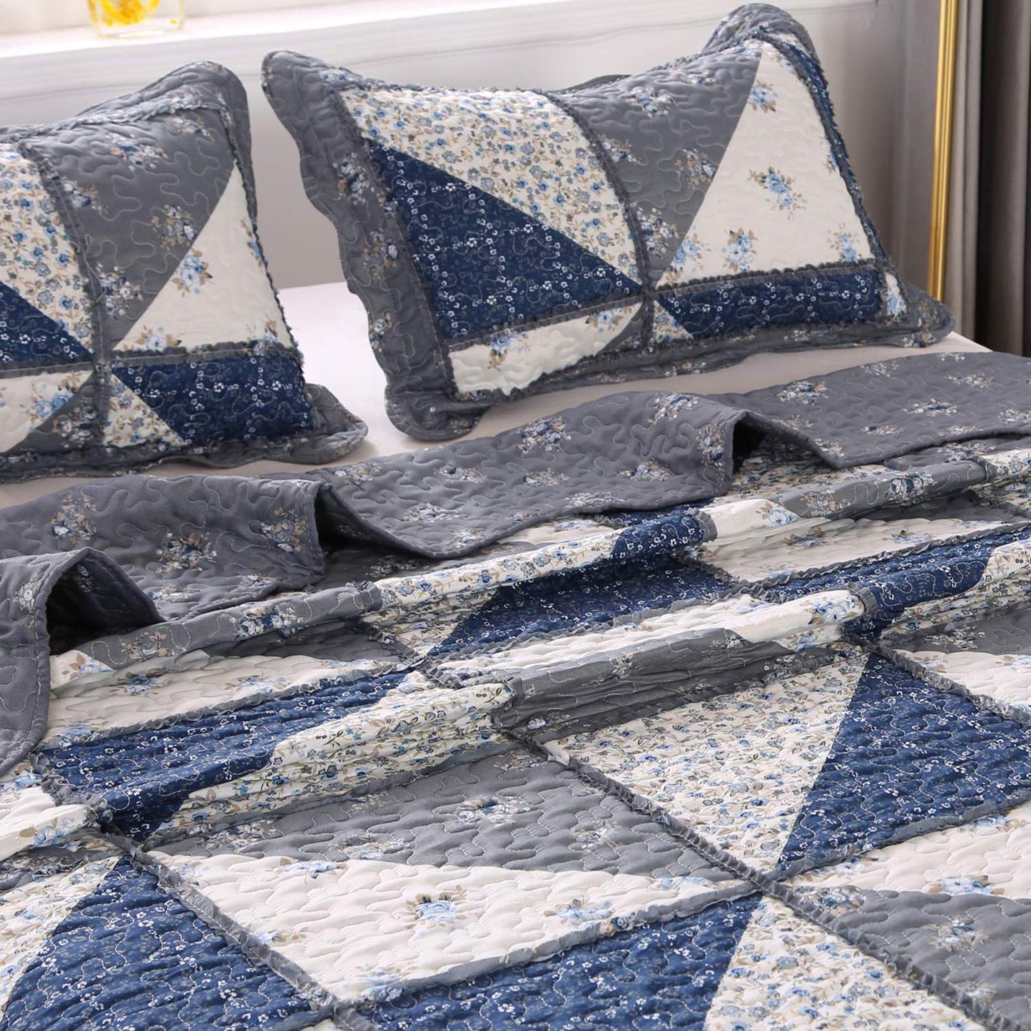 Full Queen Size Patchwork Quilt Set Grey Floral Reversible Quilted Bedspread Coverlet Set 3-Piece Lightweight Comforter Stitched Quilt Bedding Set Bed Sheet Set Cover Blanket with 2 Pillow Shams