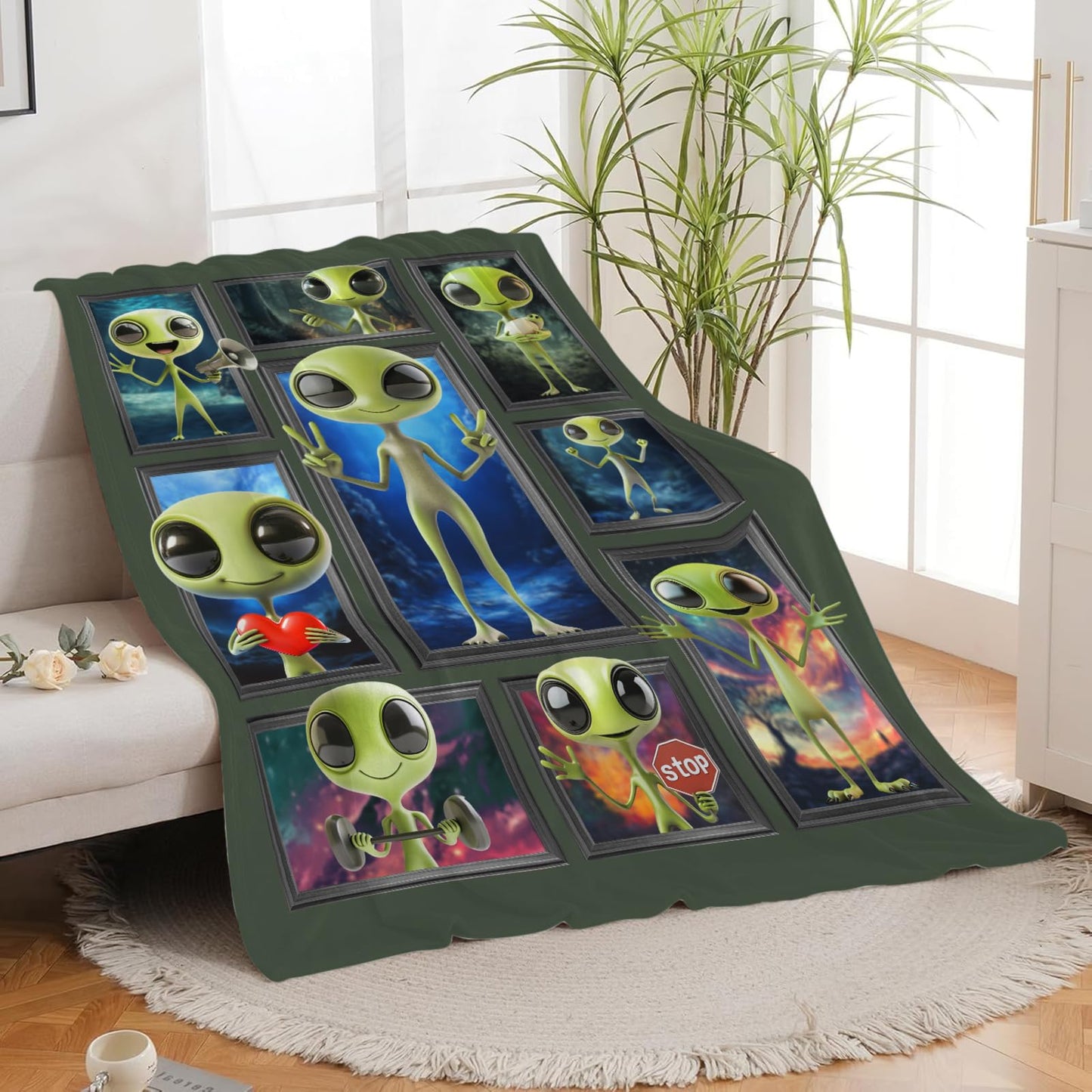 Lovira Alien Throw Blanket Space Print Throw Blankets Gifts for Couch Sofa Bed Stuff Decor Lightweight Soft Cozy Fleece Plush Warm Flannel Bedding for Lover Men Women Boys Girls 40"x50"