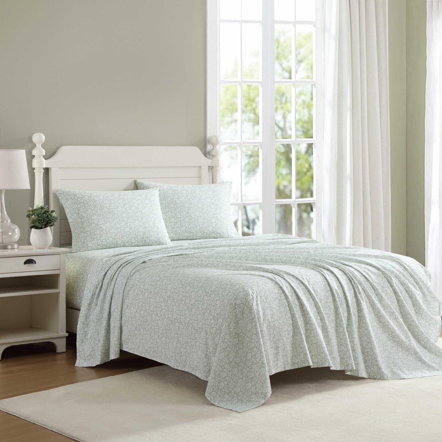 Laura Ashley – Twin Size Sheet Set, Crisp & Lightweight Cotton Percale Bedding with Fitted Sheet and Pillowcase, Floral Room Decor, Deep Pocket, College Dorm Room Essentials (Heirloom Ditzy Green)
