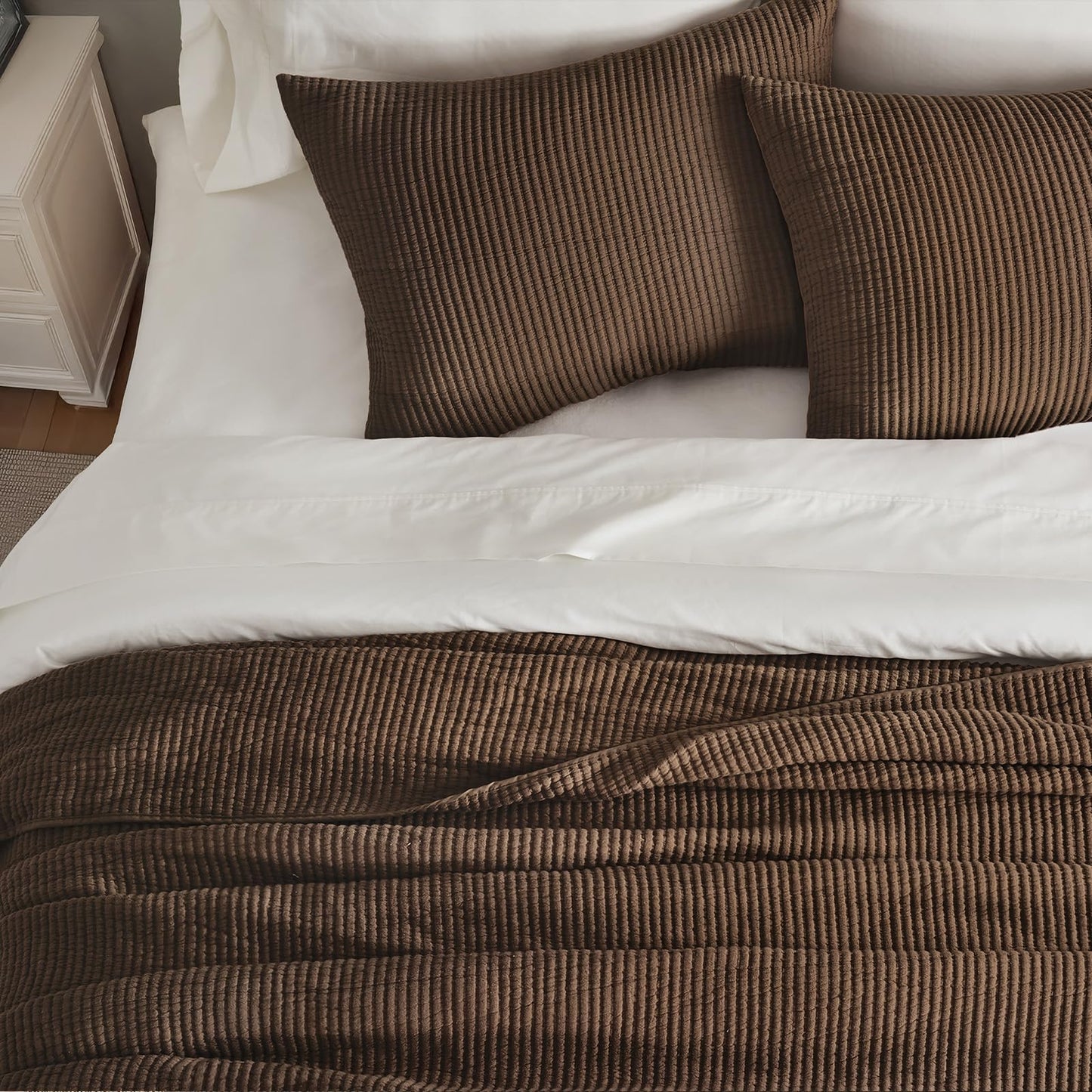 EVERGRACEHOME Cotton Coverlet Set King Size 3 Pieces, Lightweight Soft Ribbed Matelassé Bedspread Quilt Set, Cozy Oversized Quilted Bedding Set with 2 Pillow Shams for All Seasons, Sienna Brown