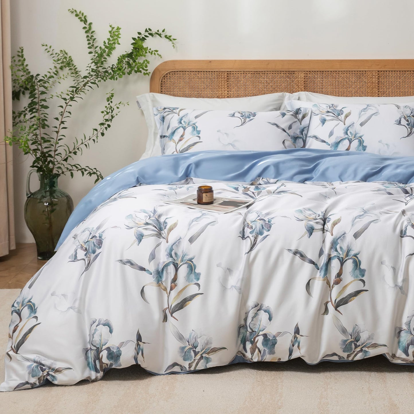 MILDLY Queen Duvet Cover Set - 100% Long-Staple Cotton White Blue Floral Patten Reversible Comforter Cover - 3Pcs Soft Breathable Luxury Bedding for All Season