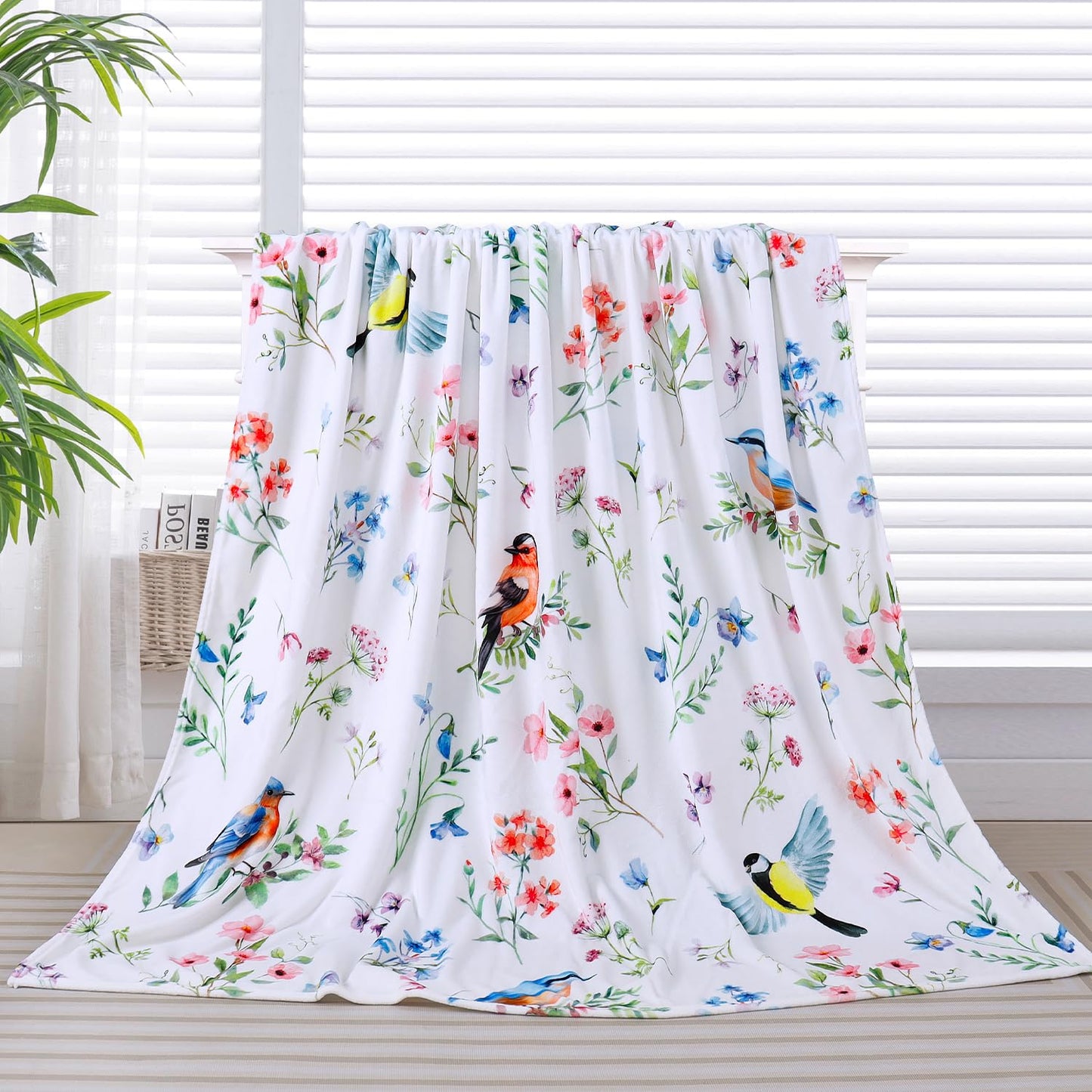 Floral Bird Blanket Ultra Soft Watercolor Flowers Throw Blankets Wildflower Flannel Fleece Throw Botanical Warm Cozy Fuzzy Plus Gifts Cabin Blanket for Bed Sofa, 50" X 60"