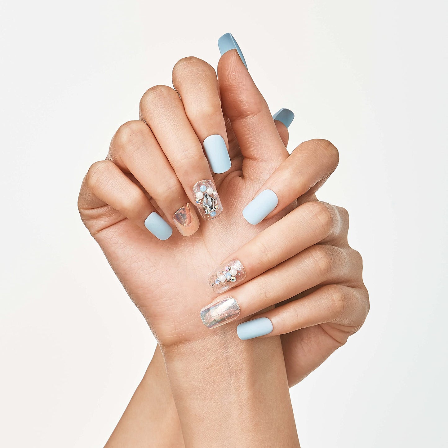 KISS imPRESS Couture Collection Press-On Manicure, Elegant, with Jewelled Accents, Includes 30 Fake Nails, Prep Pad, Mini File, and Cuticle Stick
