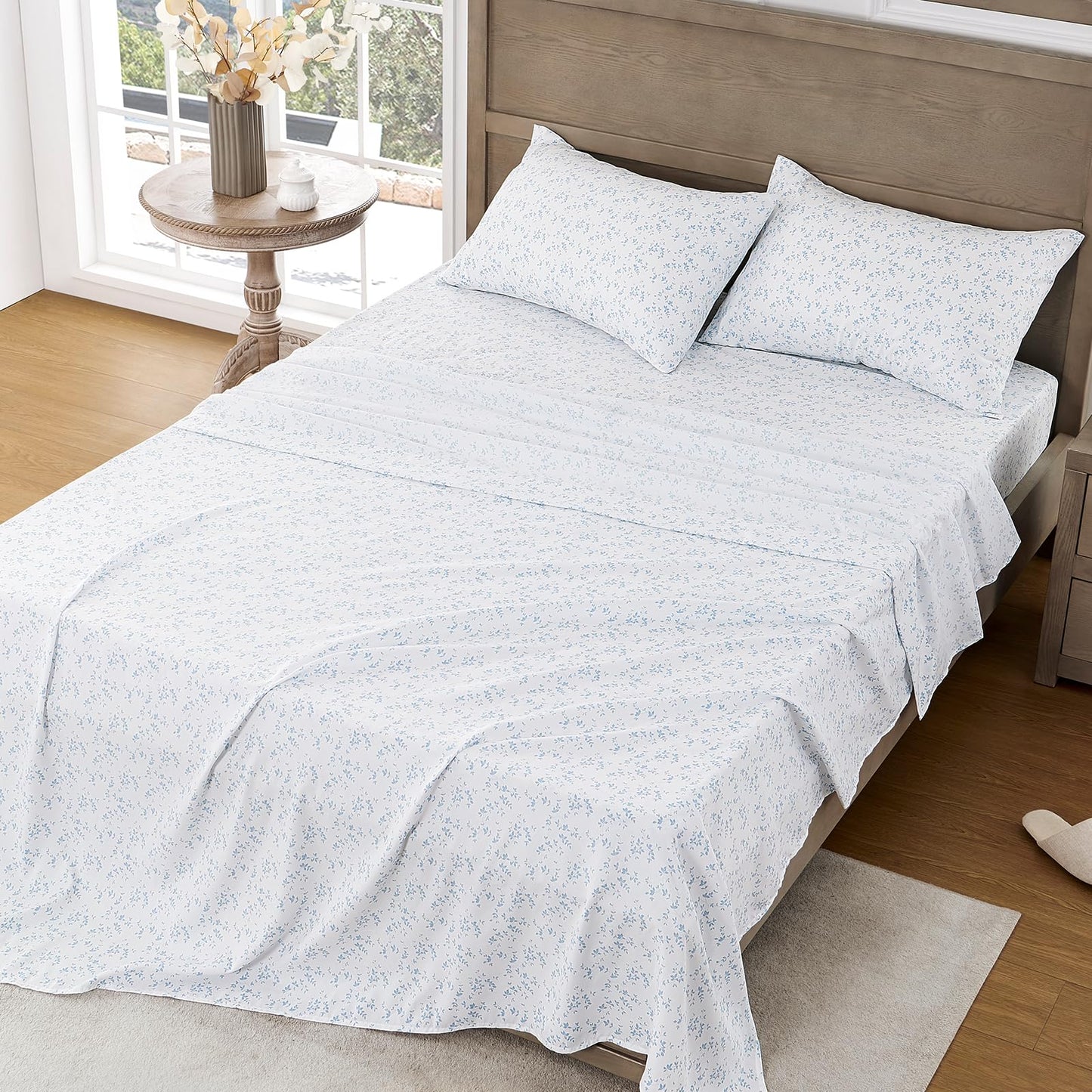 FreshCulture Floral Bed Sheets - Ultra Soft King Size Sheets Set - Brushed Microfiber Blue Floral Sheets - Deep Pockets - Easy Care - Hotel Luxury 4 Piece Flower Printed Sheets King, Lille