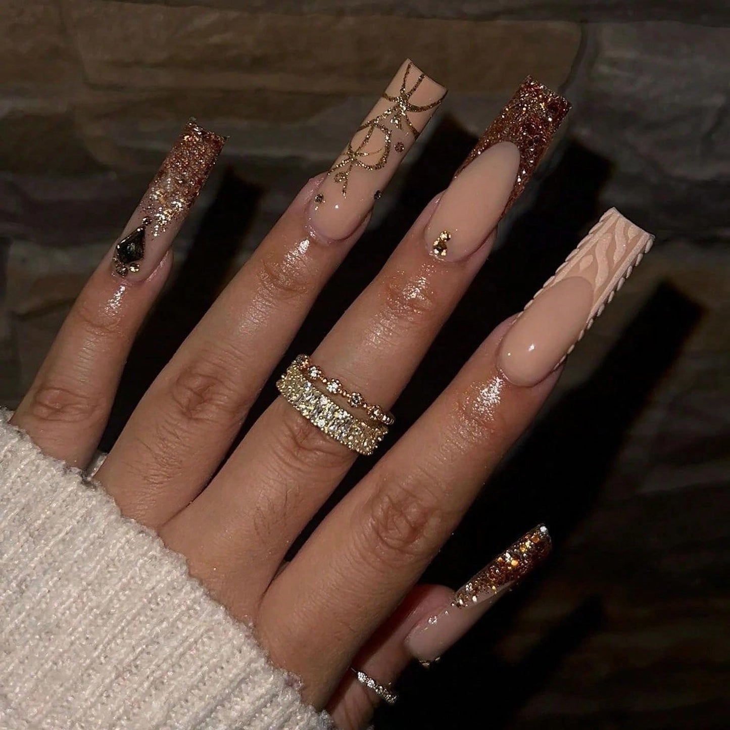 MERVF Press on Nails Long Square, White Black French Tip Fake Nails Heart Design Glue ons Gold Glitter Lines Acrylic Nail Glossy 24pcs