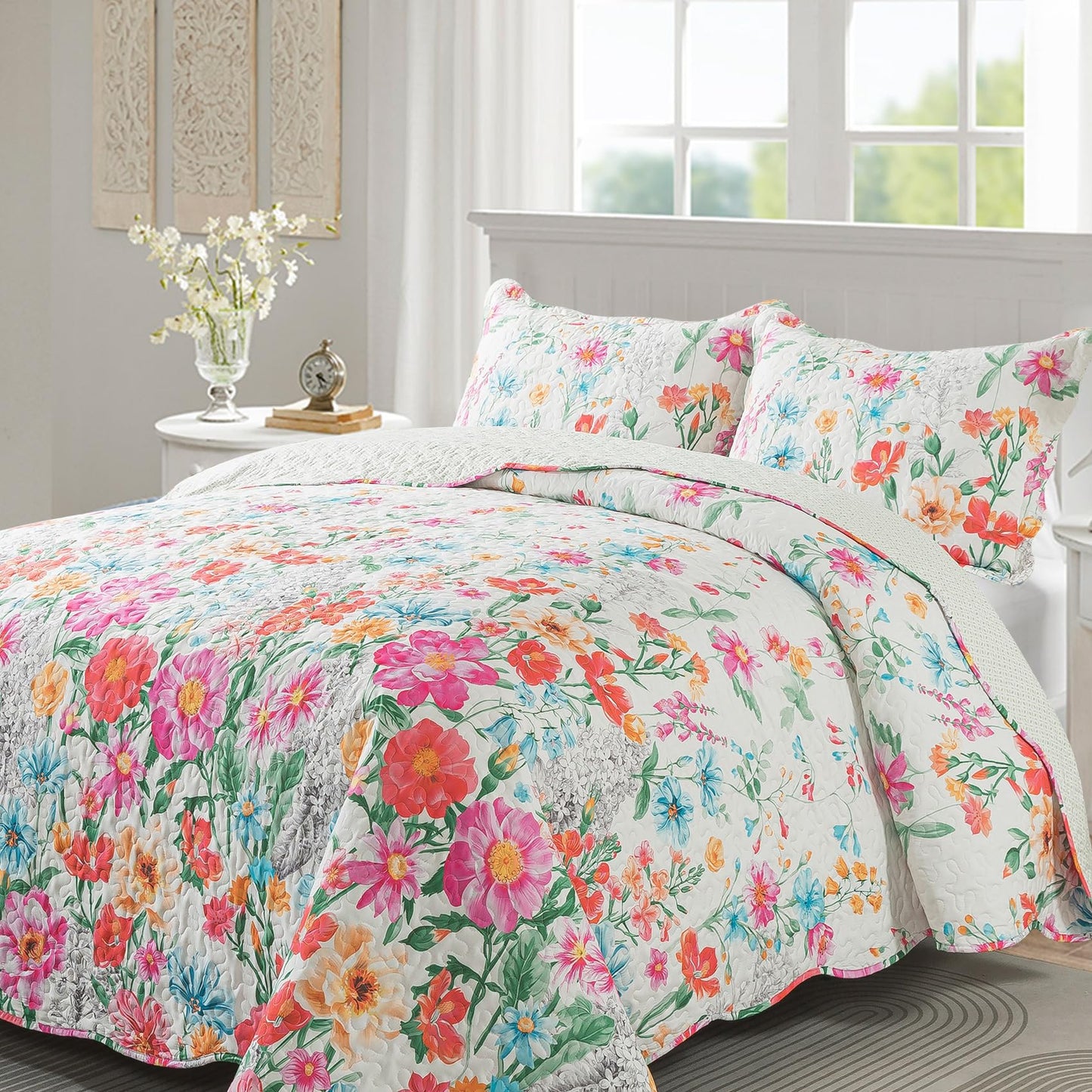 Travan Floral Quilt Bedding Set, Ultra Soft Reversible King Size Quilt Set with 1 Quilt Set and 2 Shams Red Flower Quilt for All Season, Coreopsis-Red, King