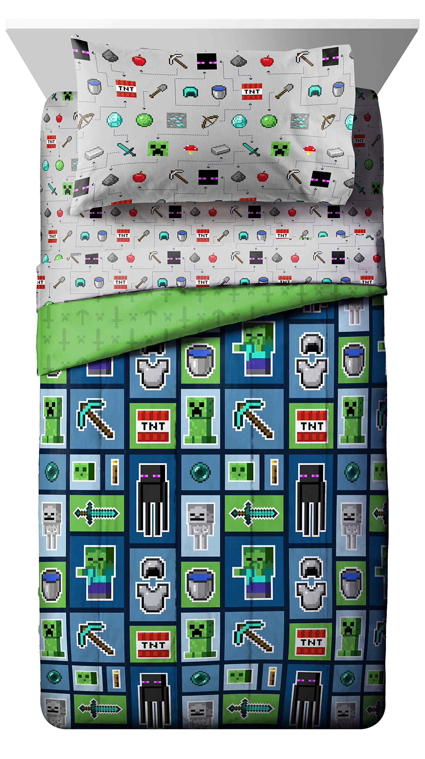 Jay Franco Minecraft Monster Hunters 5 Piece Full Bed Set - Includes Reversible Comforter & Sheet Set - Bedding Features Creeper - Super Soft Fade Resistant Microfiber (Official Minecraft Product)
