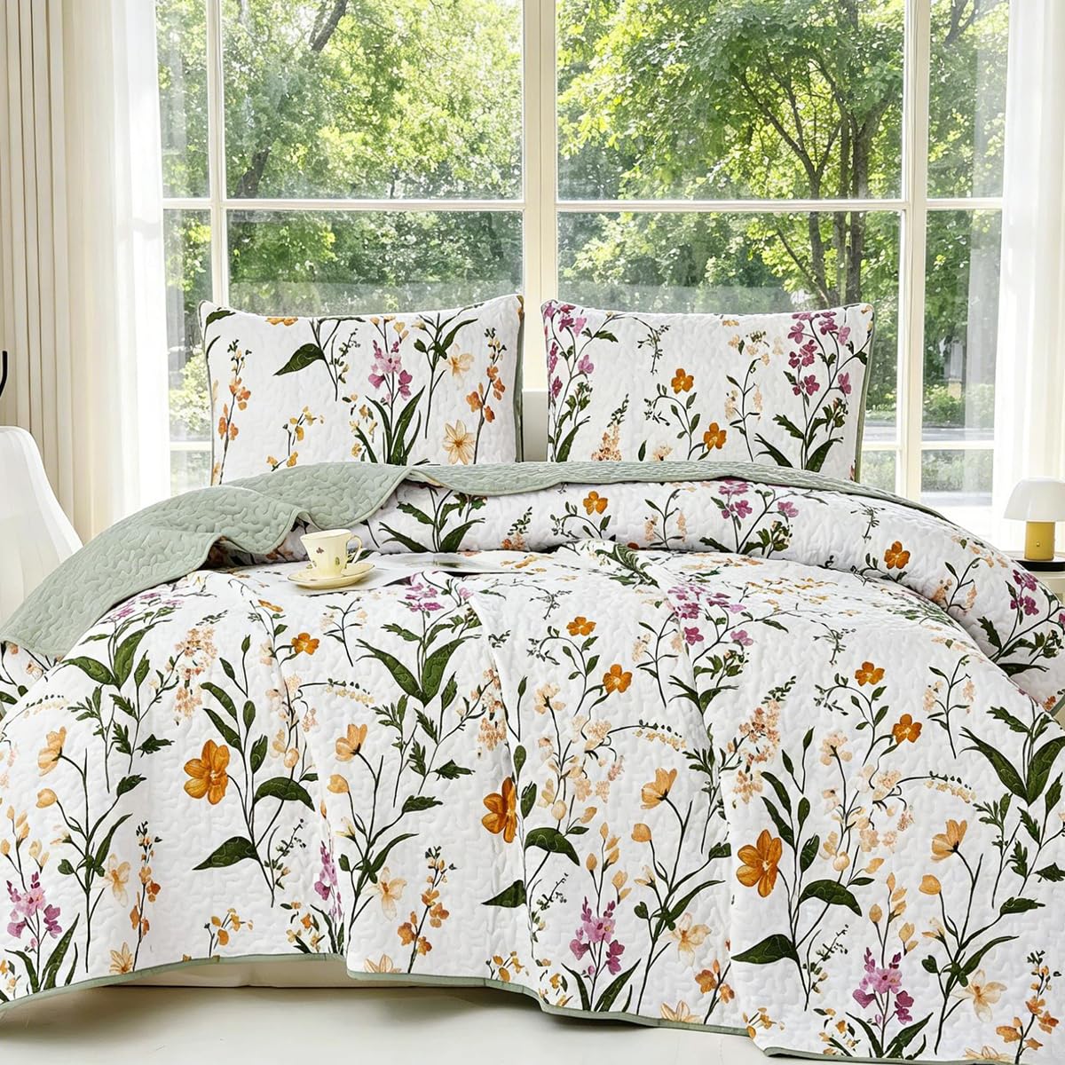 SANOCAY Boho Floral Quilt Set King Size 3 Piece Lightweight Summer Bedding Set with 2 Pillow Shams Soft Reversible Microfiber Bedspread Farmhouse Coverlet for All Season (Minimalist Floral, King)