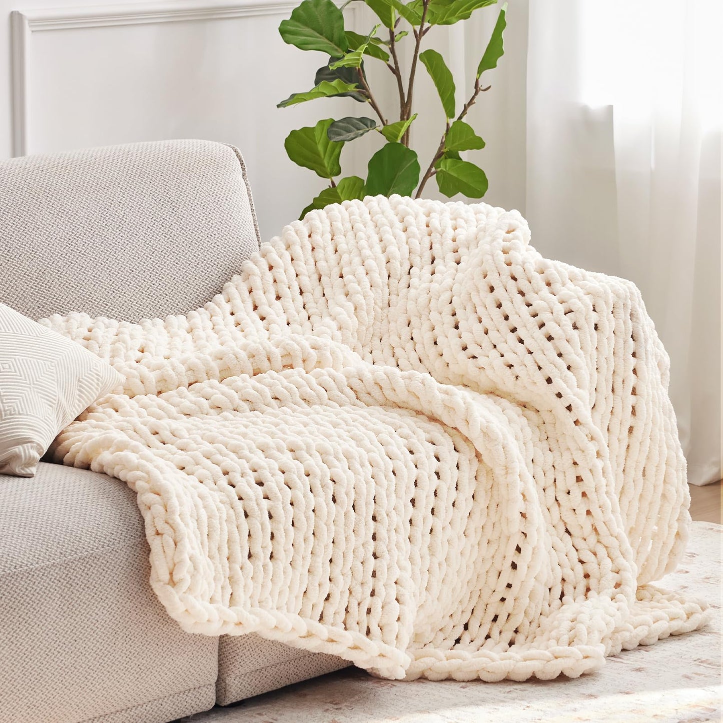Negwoo Chunky Knit Throw Blanket, 50''*60'' Knitted Throw Chenille Yarn for Bed Couch, Handmade Cream Crochet Big Thick Blanket, Machine Washable Cute Comfy Blanket for Home Decor