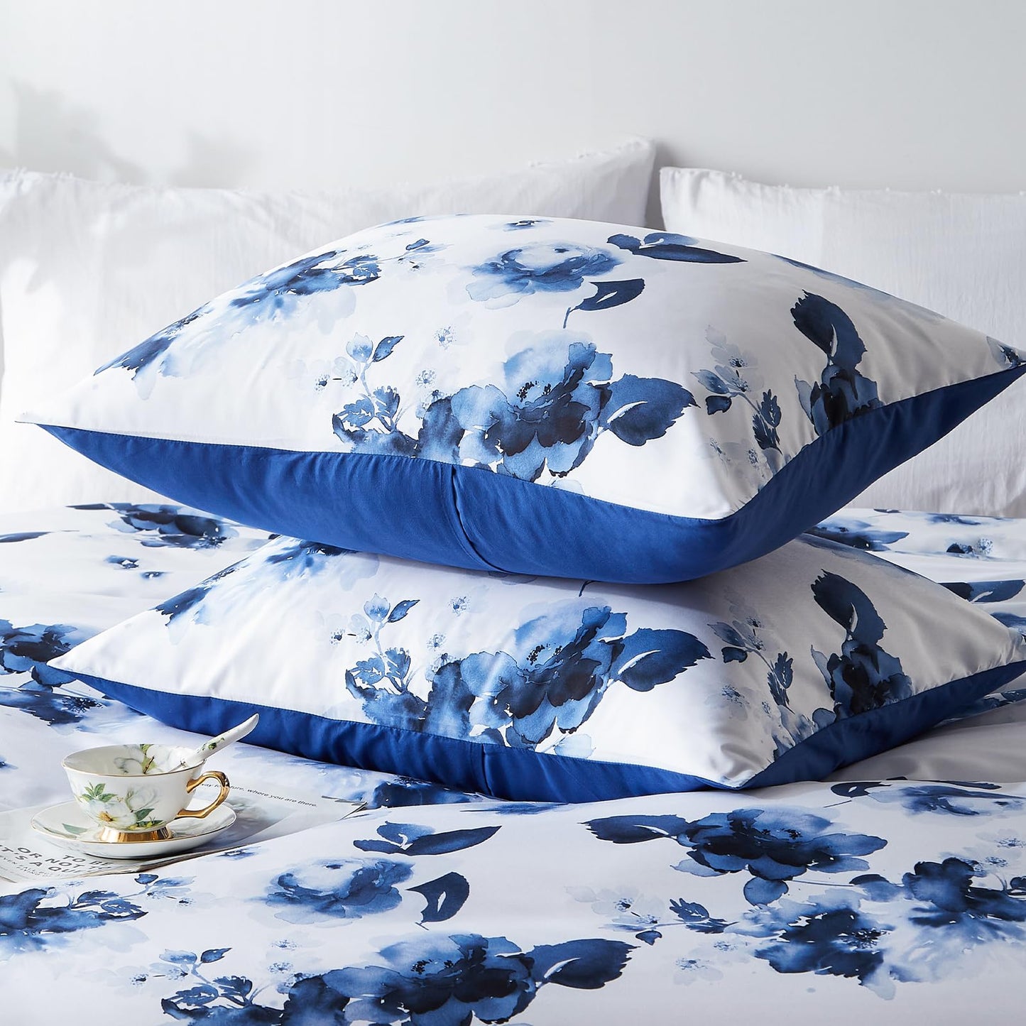 Cupocupa Queen Duvet Cover Set - 3pc Blue Floral Art Deco Bedding - Soft Botanical Print Polyester Duvet Cover with 2 Pillowcases - All Season Reversible Comforter Cover (Queen, Blue Floral)