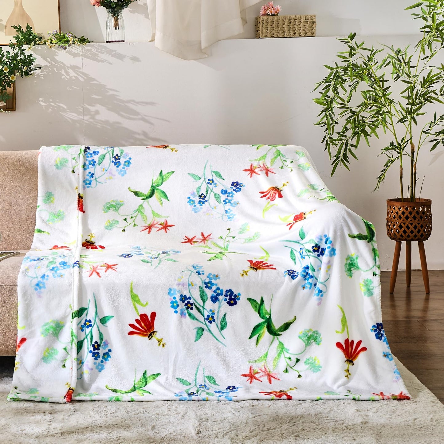Jameswish Floral Throw Blanket Birthday Gift for Women Mom Girls Flowers Blanket Summer Wildflower Flannel Blanket Watercolor Printed Throw for Couch Sofa Bed Chair 50"x60"