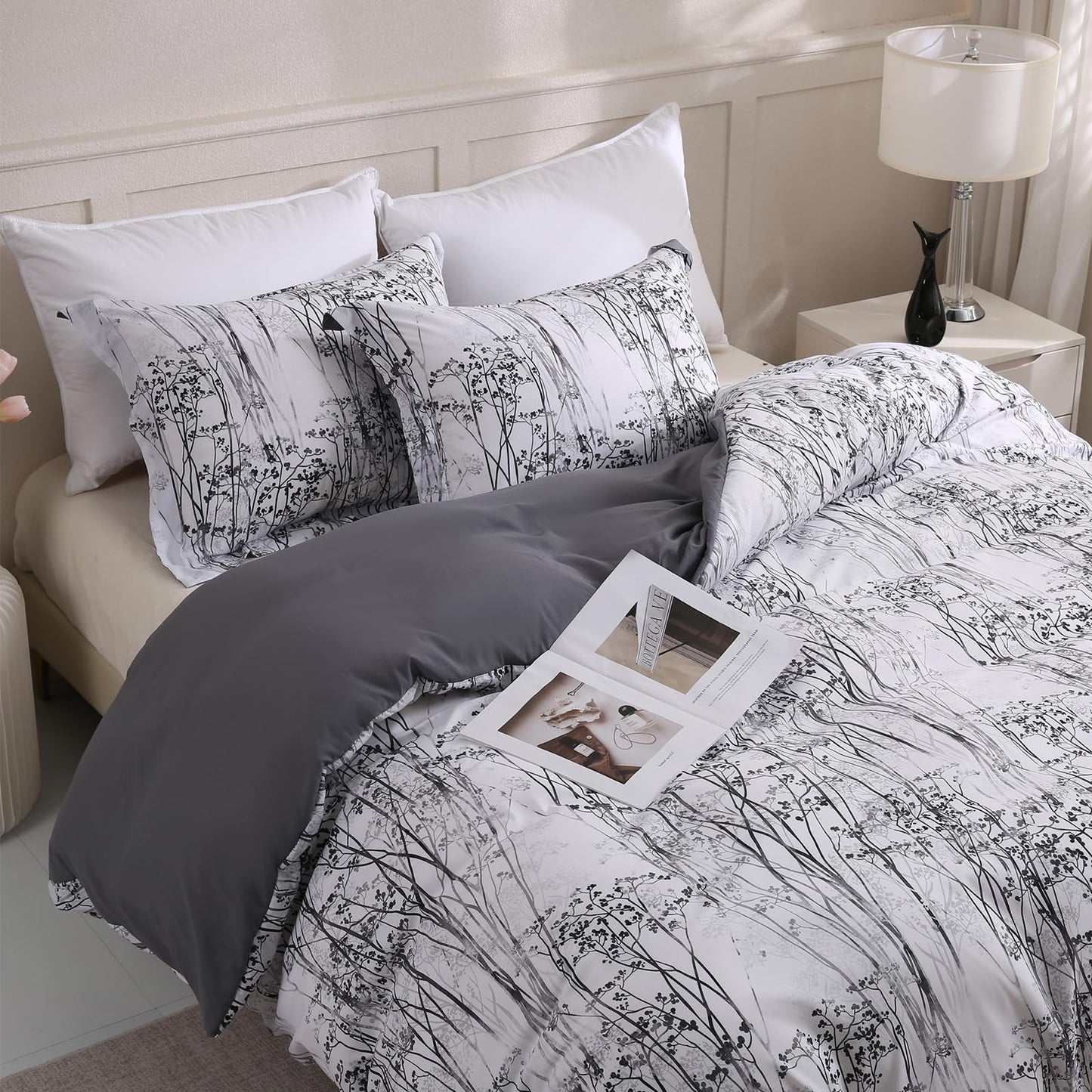 LONAVA Queen Botaincal 3 Pcs Duvet Cover Set, Breathable Soft Microfiber Deep Grey Lining Comforter Cover with Zipper Closure, and 2 Anti-Pilling, Fade Resistant Pillowcases, Winter Forest