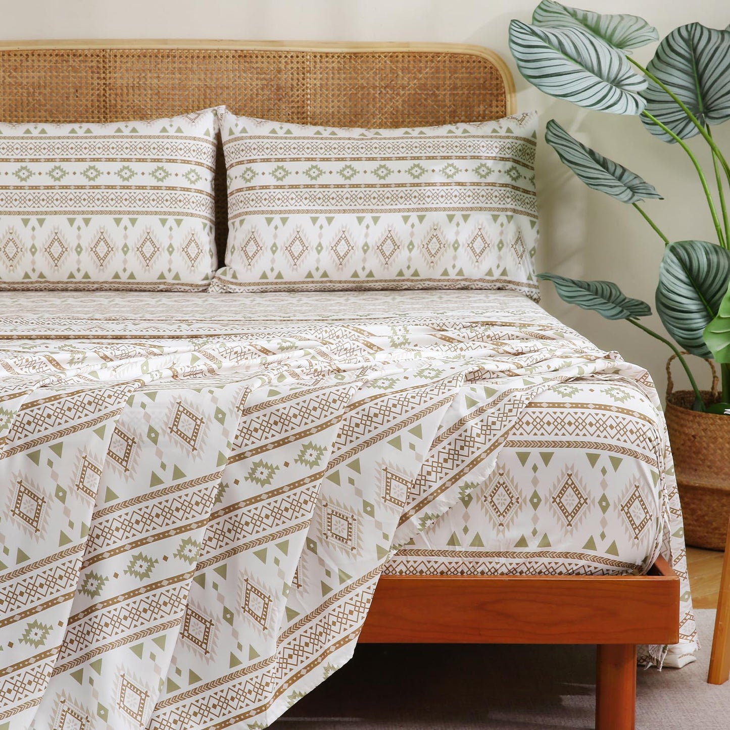 CozySmile 4 Pieces Queen Sheet Set Bohemian, Boho Sheets Soft Microfiber Deep Pocket, Western Sheets Geometric(Queen, Cream Olive Geometric)