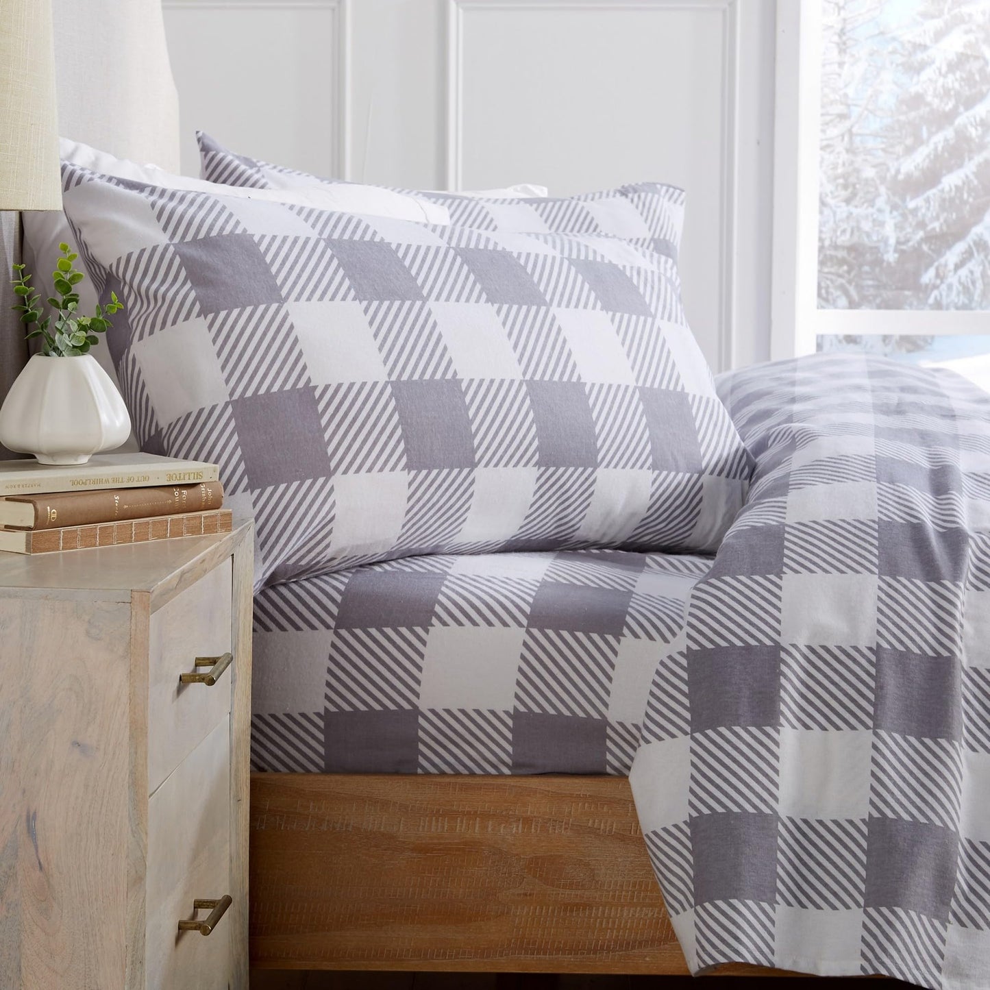 Market & Place 100% Turkish Cotton Flannel Sheet Set | 4 Piece Deep Pocket Novelty Cozy Winter Bed Sheets | Double Brushed for Extra Softness & Comfort | Queen, Buffalo Check Grey
