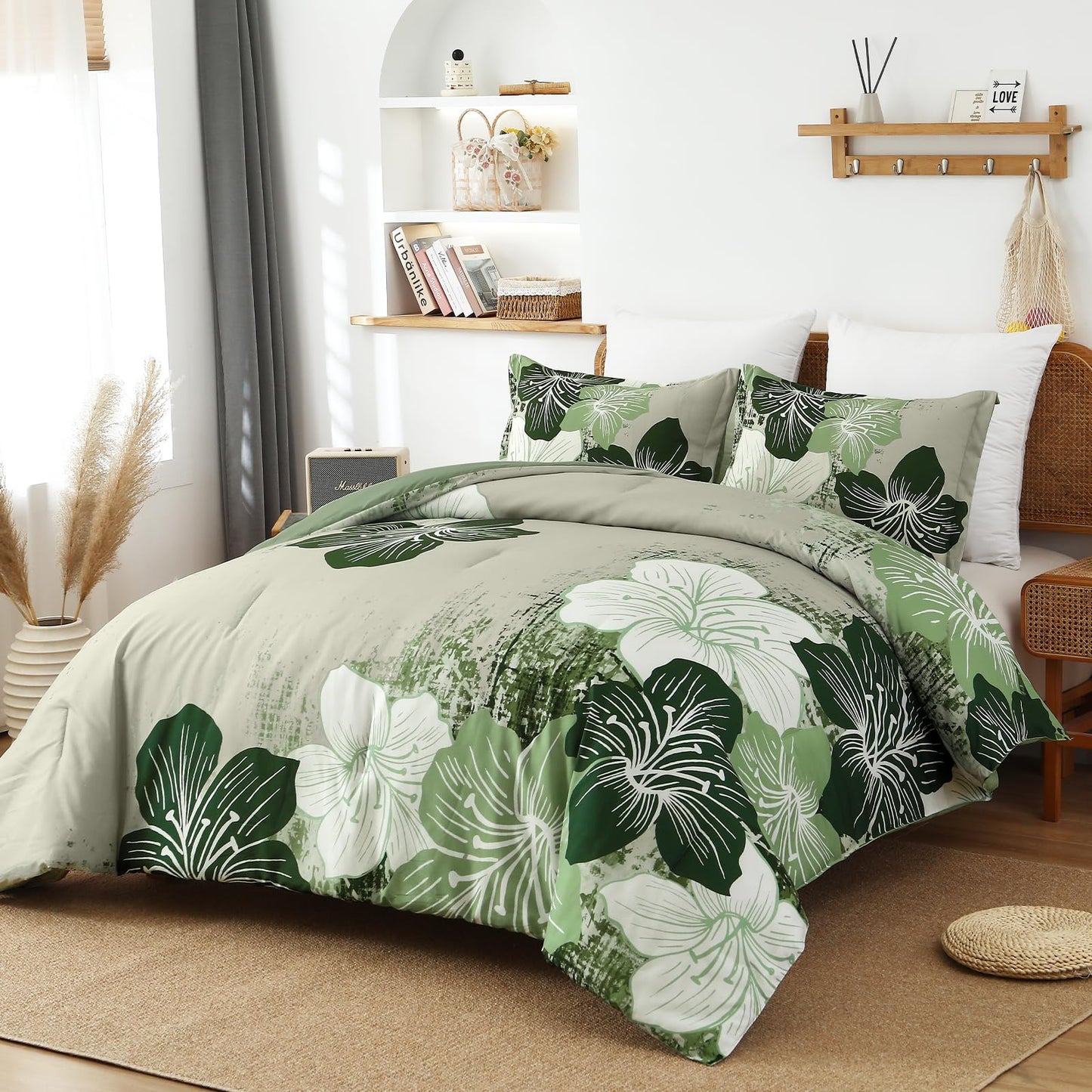 Menghomeus Floral Comforter Set Queen Ombre Green Bedding Lightweight Microfiber Bed Comforter for All Season, 3 Piece Flowers Comforter with 2 Pillowcases