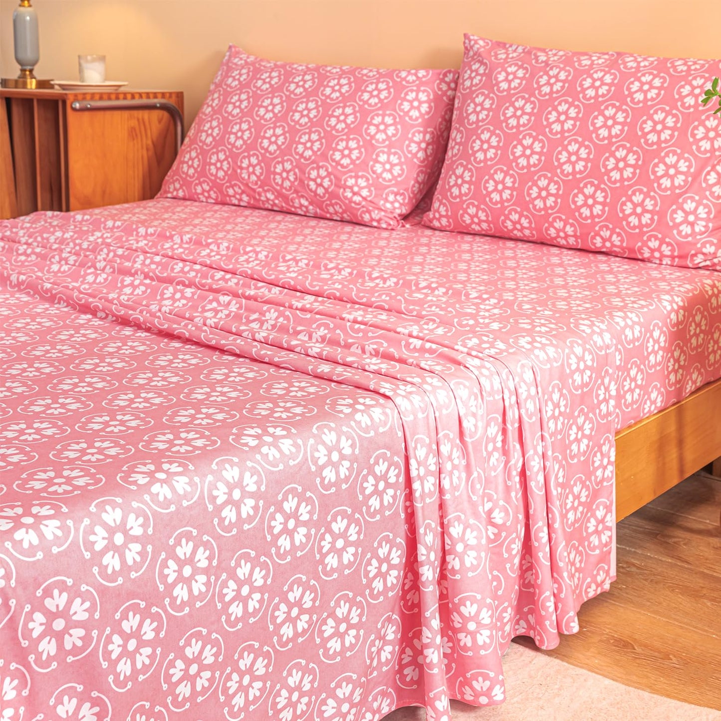 Marquess Microfiber Flannel Sheet Set - Ultra Soft Printed Bedding Collection, 16 Inches Deep Pocket, Flannel Bed Set Includes 1 Flat Sheet, 1 Fitted Sheet & 2 Pillowcases (Queen, Pink Blossom)