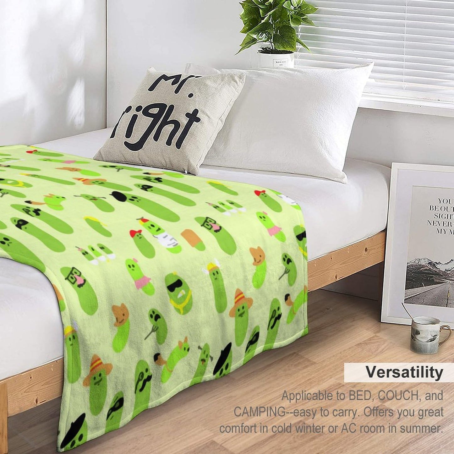 Pickles Throw Blanket for Teens Boys Girls and Adults Soft Warm Cozy Funny Midweight Food Flannel Blankets for Couch Sofa Bed Camping Travel Home Decor 40" X 50"