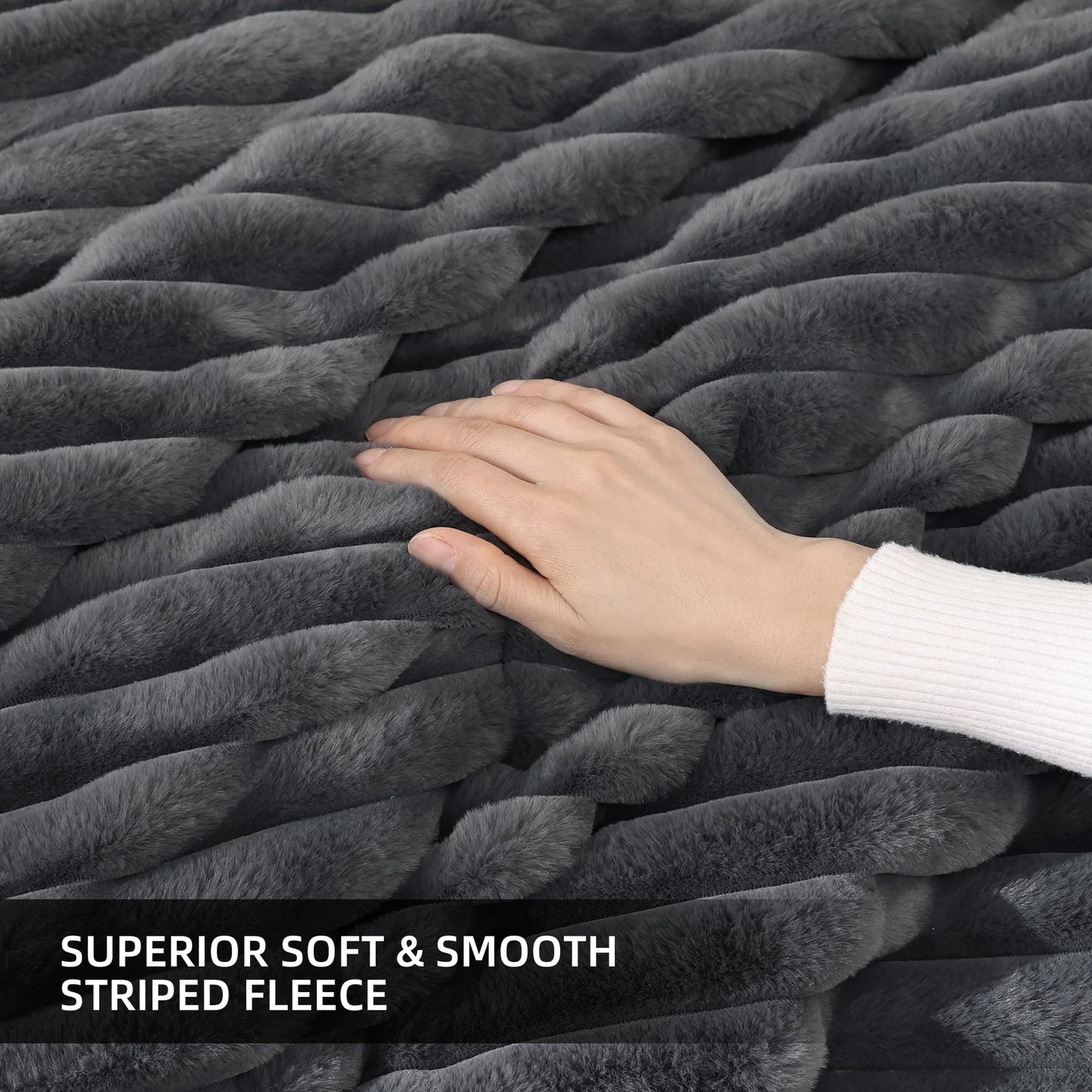 Smoofy Fluffy King Size Comforter Set 3 Pieces - Dark Grey Fleece Fluffy Comforter Set, Luxury Fuzzy King Bedding Set, Soft King Bed Set All Season, Heavy Faux Fur Comforter with 2 Pillow Cases