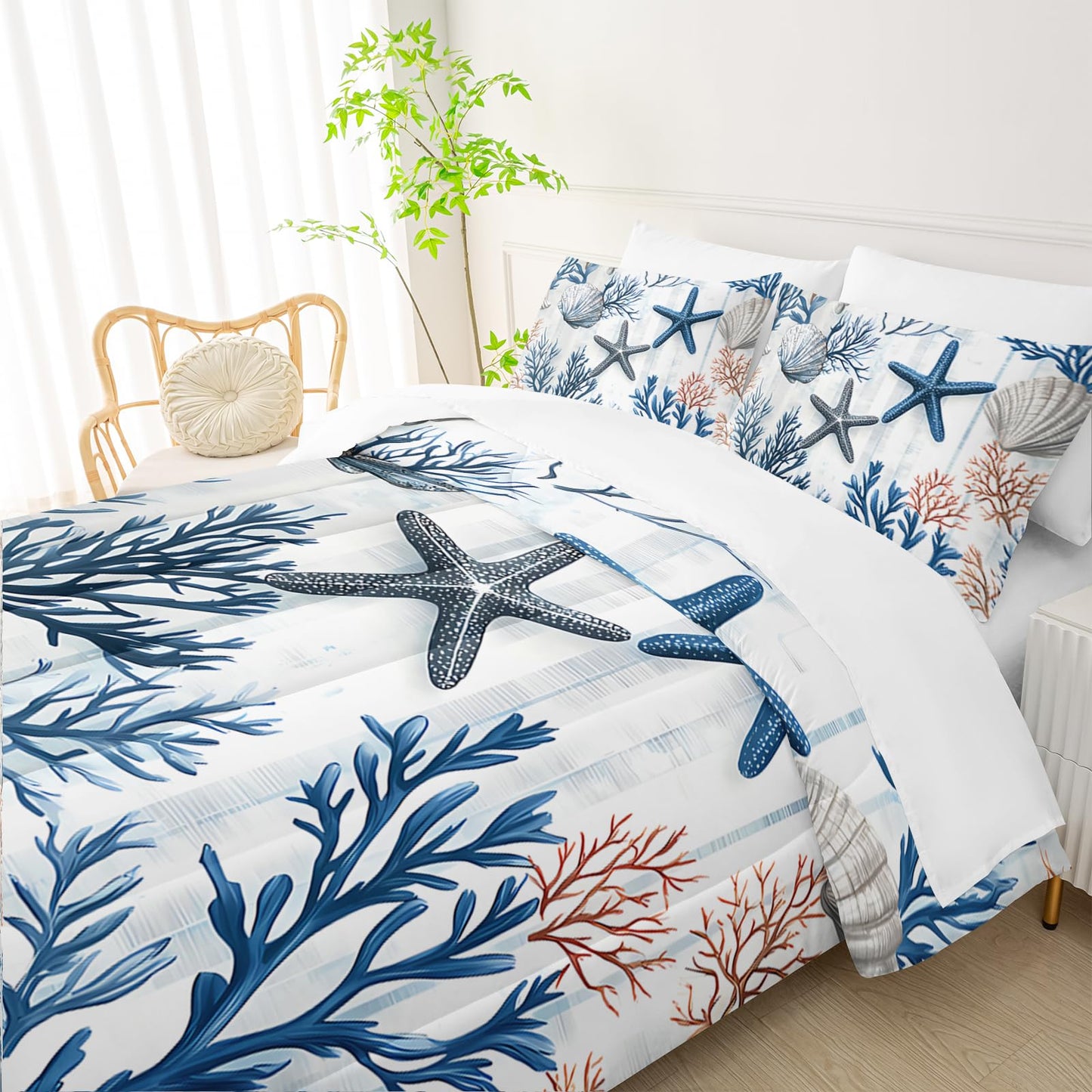 QOOMO Coastal 7 Pieces Comforter Set Queen Size,Coral Starfish Bedding Set for Kids Teens Girls-Include 1 Comforter,1 Fitted Sheet,1 Flat Sheet,2 Printing Pillowcases and 2 Black Pillowcases