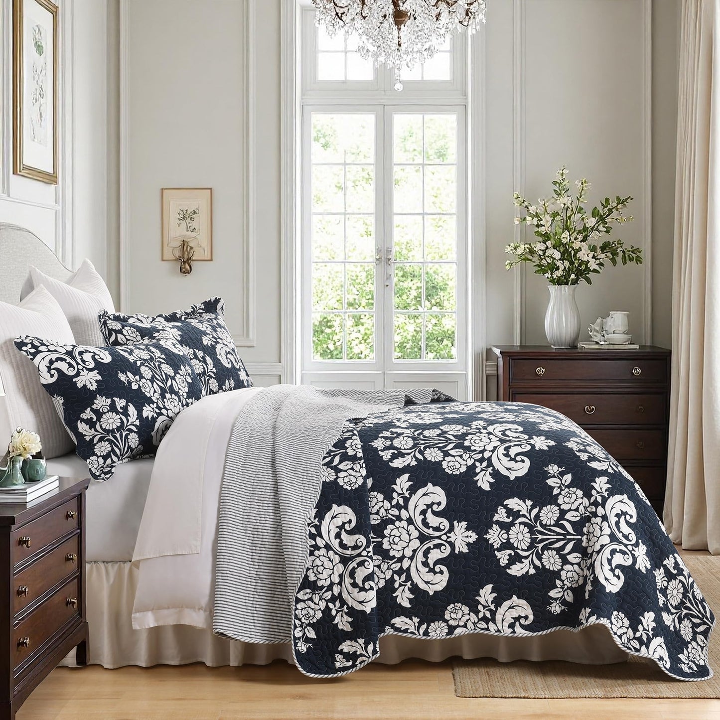 BCOTTOND Navy Blue Quilt Set King Size, 100% Cotton Reversible Farmhouse Quilt with Elegant Botanical Floral Pattern, Scalloped Edge Bedspread Coverlet, Lightweight All Season Bedding Set with 2 Shams